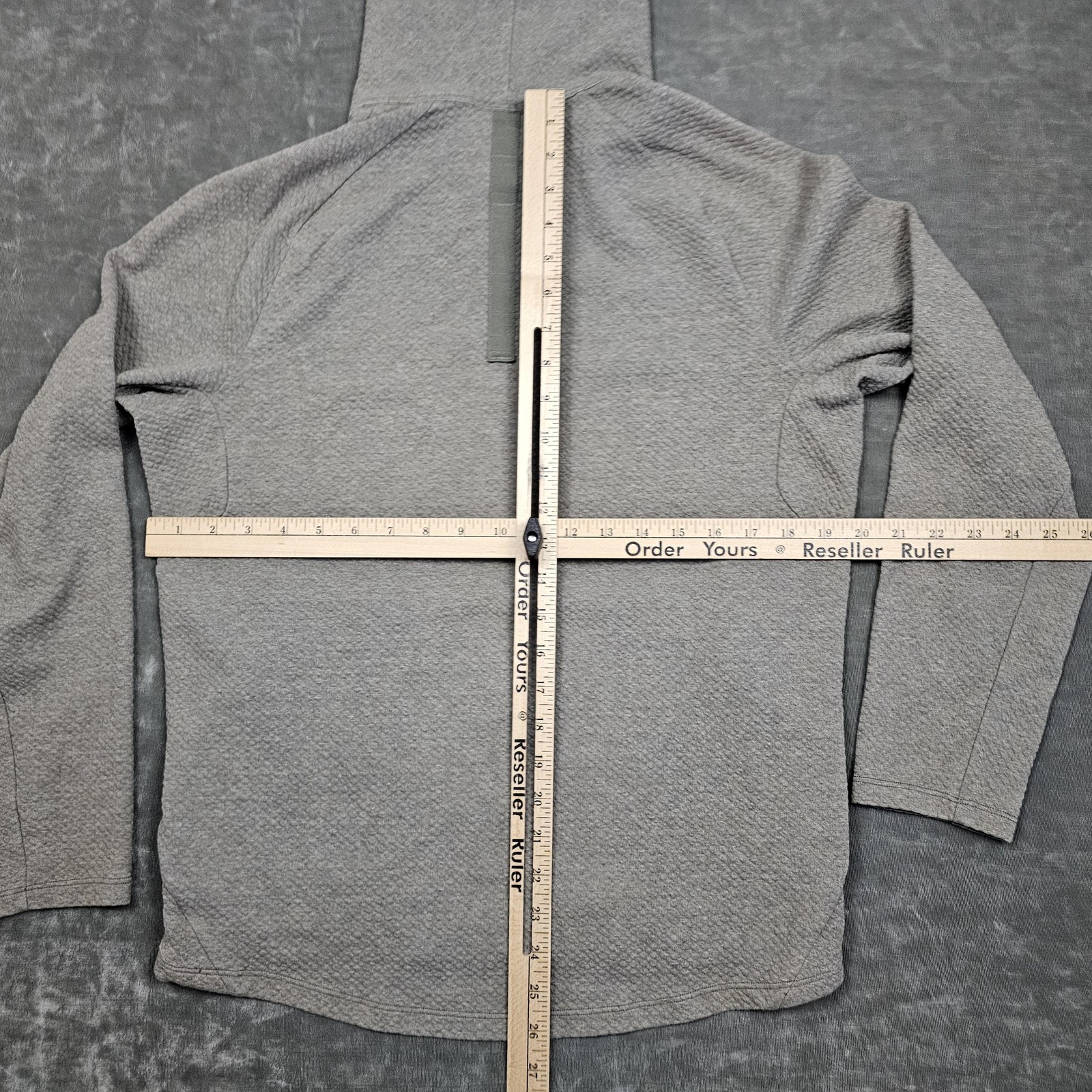 Lululemon At Ease Hoodie Mens Small Gray Textured Knit Pullover Zip Pockets