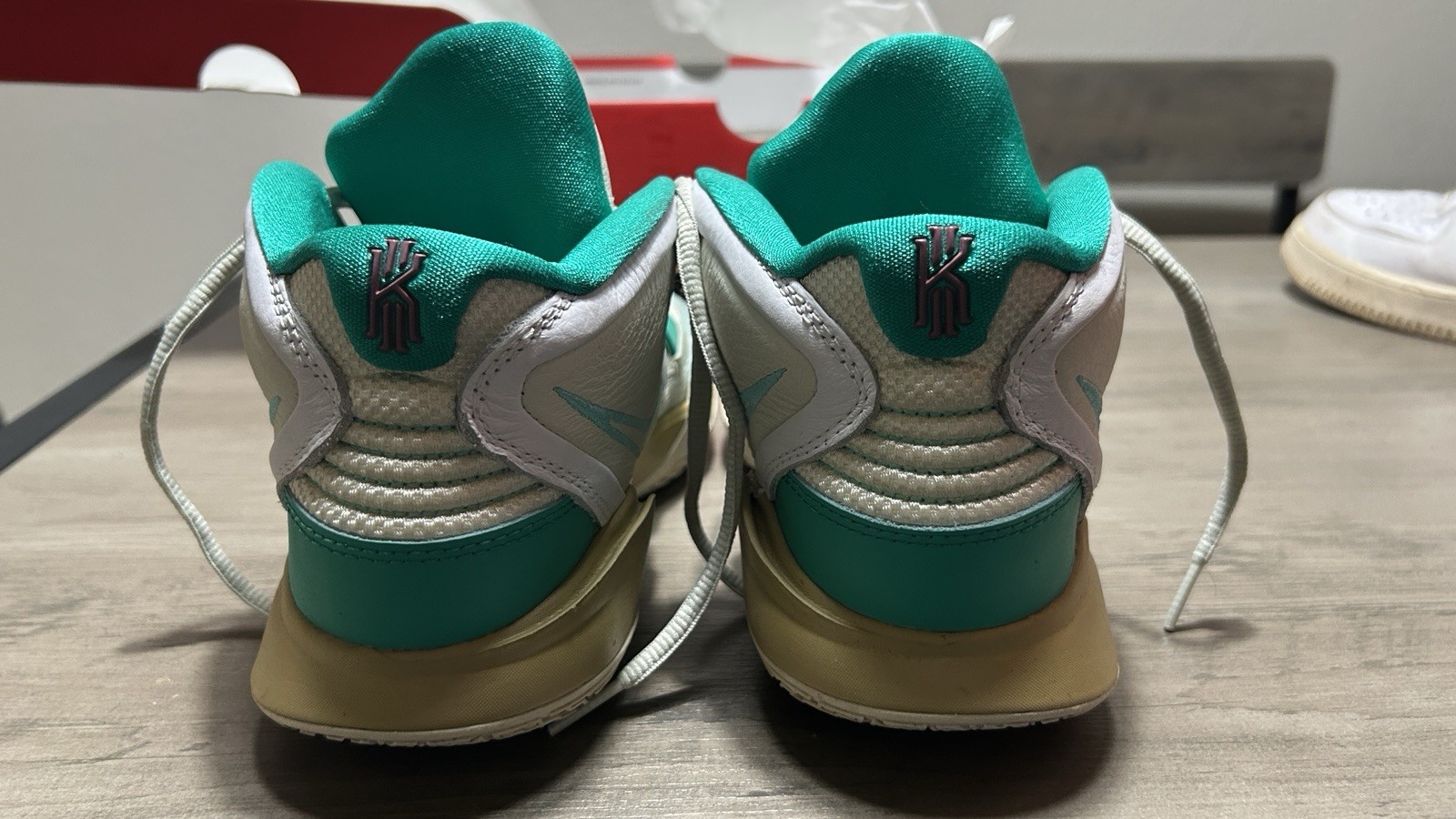 Sue Bird x Kyrie Infinity ‘Golden Tribute’
