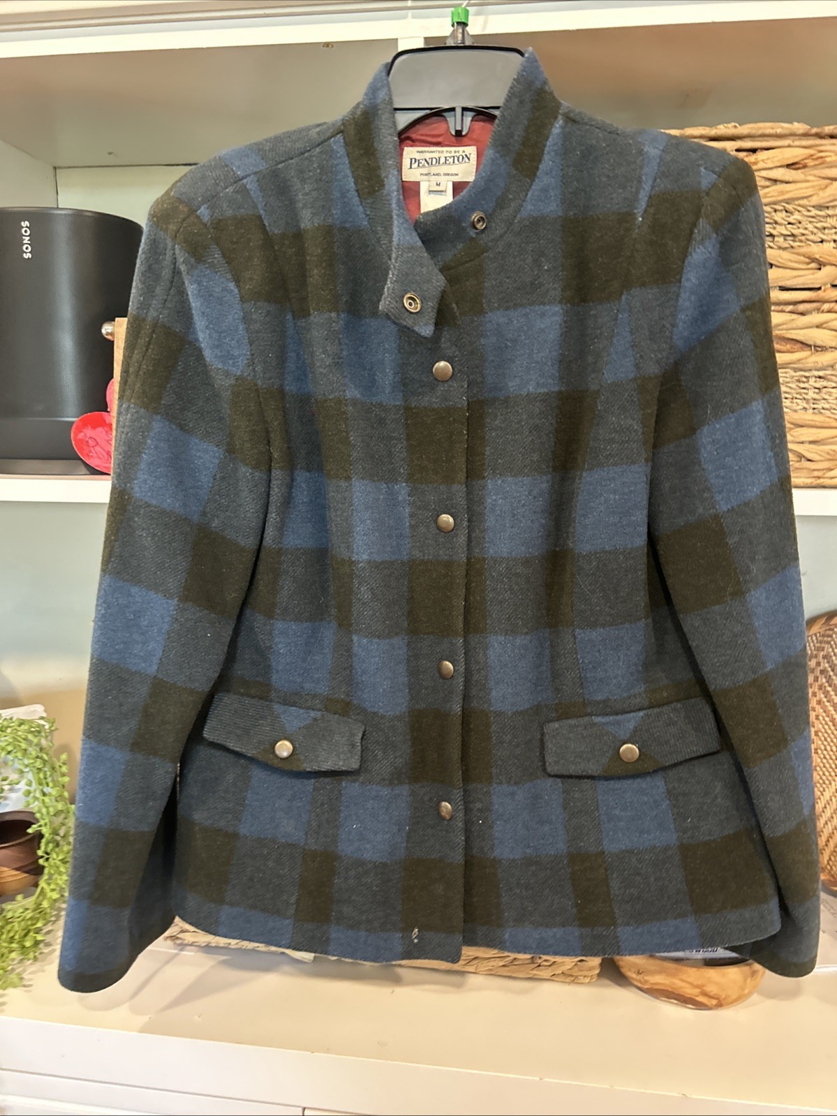 Vintage 90s Pendleton Wool Plaid Jacket Size Medium Blue Black M Women’s Snap