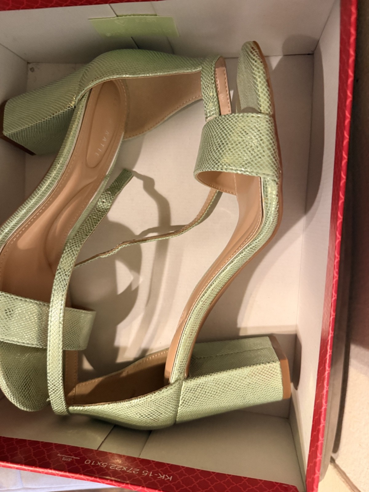 womens shoes size 8