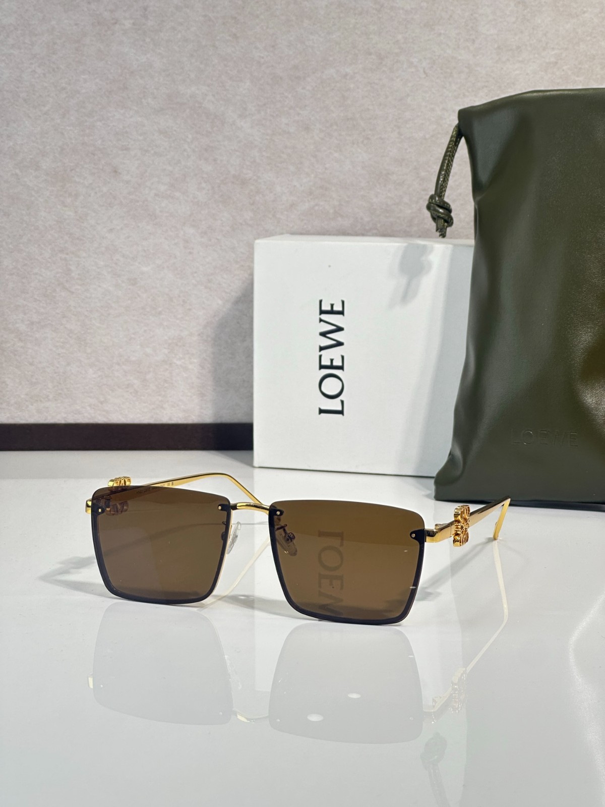 LOEWE Style Unisex Sunglasses – MODEL：LW40119U SIZE：58口16-140