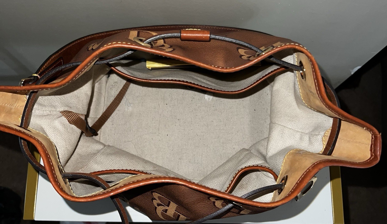 Dooney Bourke Carmel Brown / Drawstring / Shoulder Bag/ large