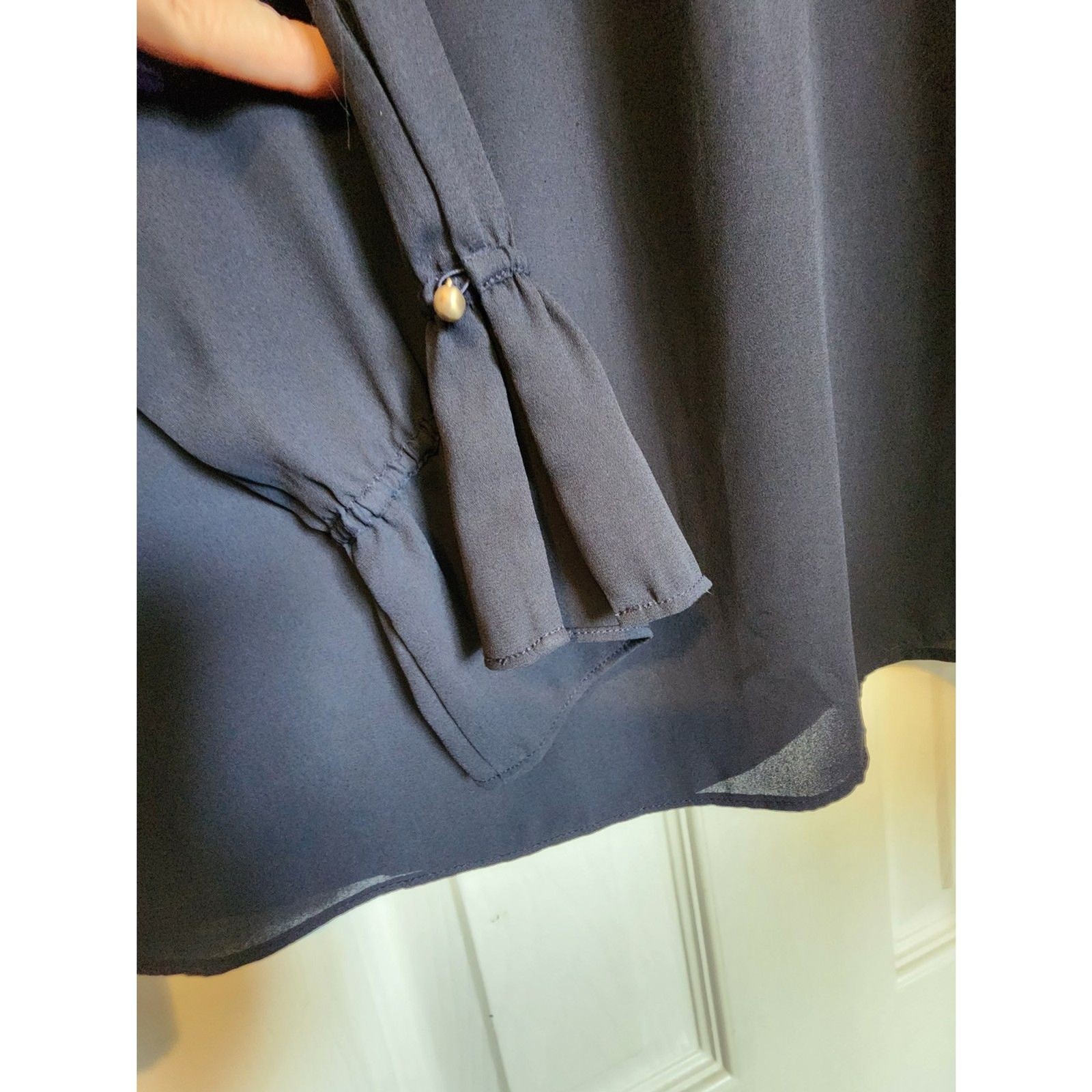 The Limited Lightweight Slate Gray Chiffon Top Ruffled Long Sleeve XL EUC
