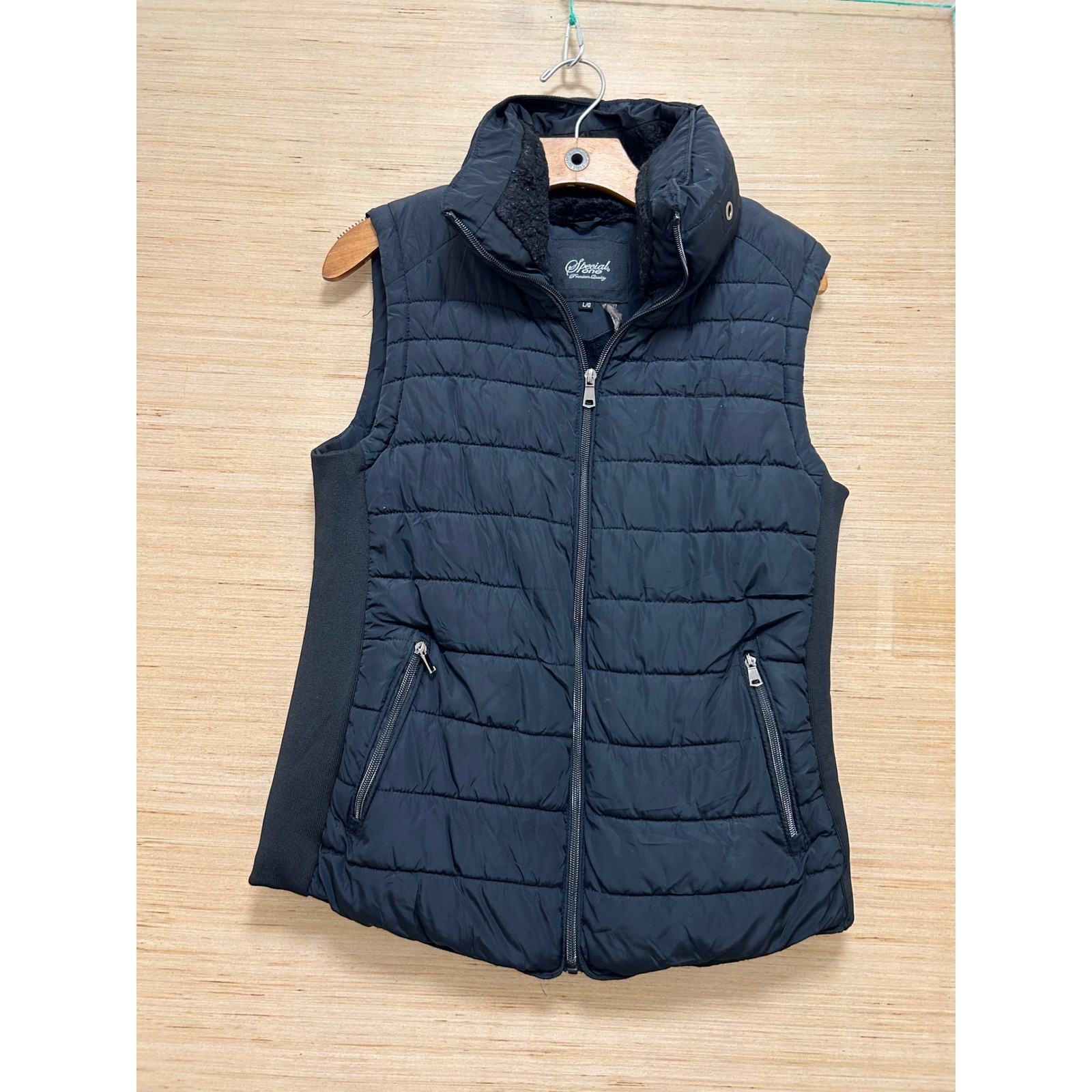 Special One Womens Black Quilted Puffer Vest Sherpa Collar Zip Pockets Size L