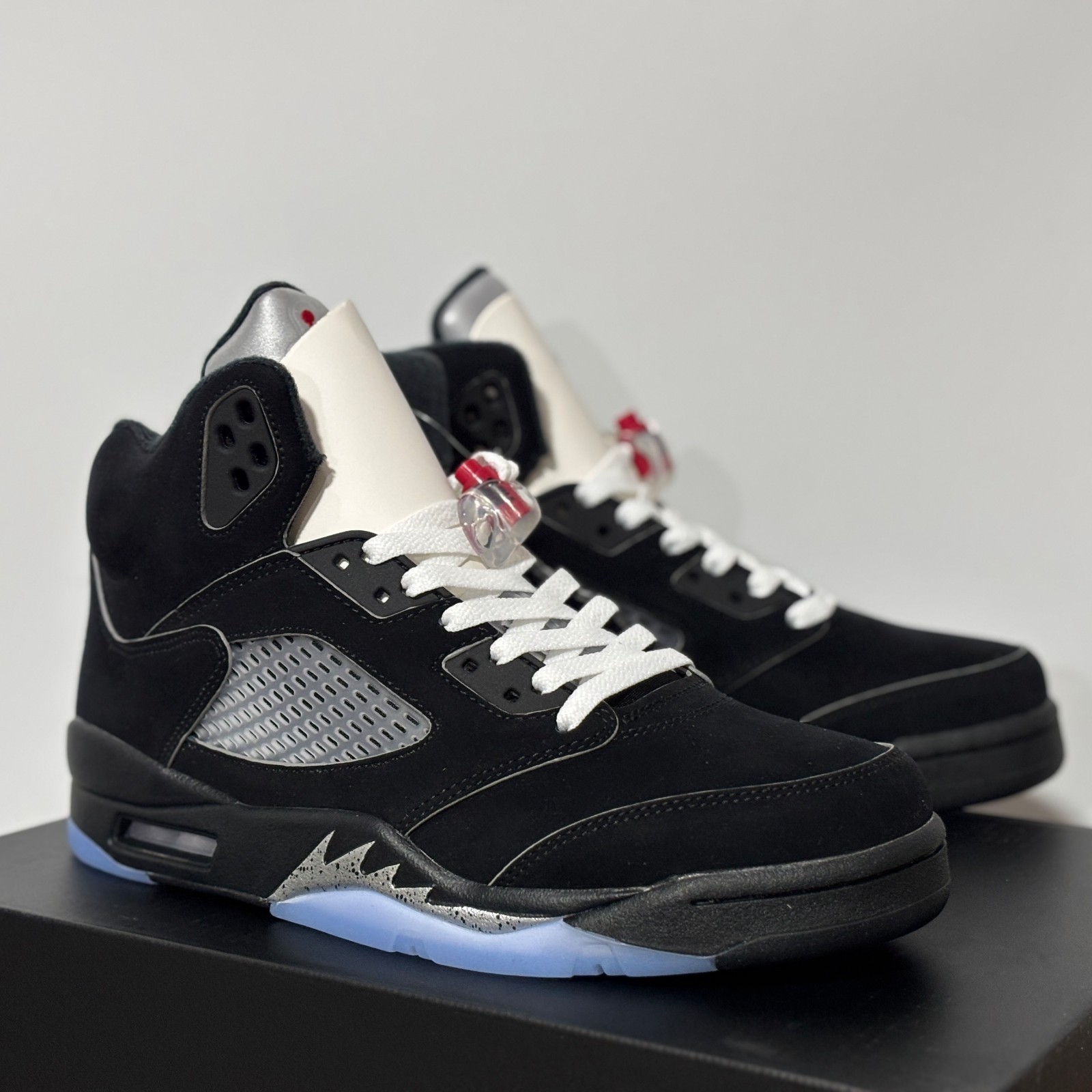 Jordan 5 Retro OG Black Metallic Reimagined High Top Men’s Basketball Shoes