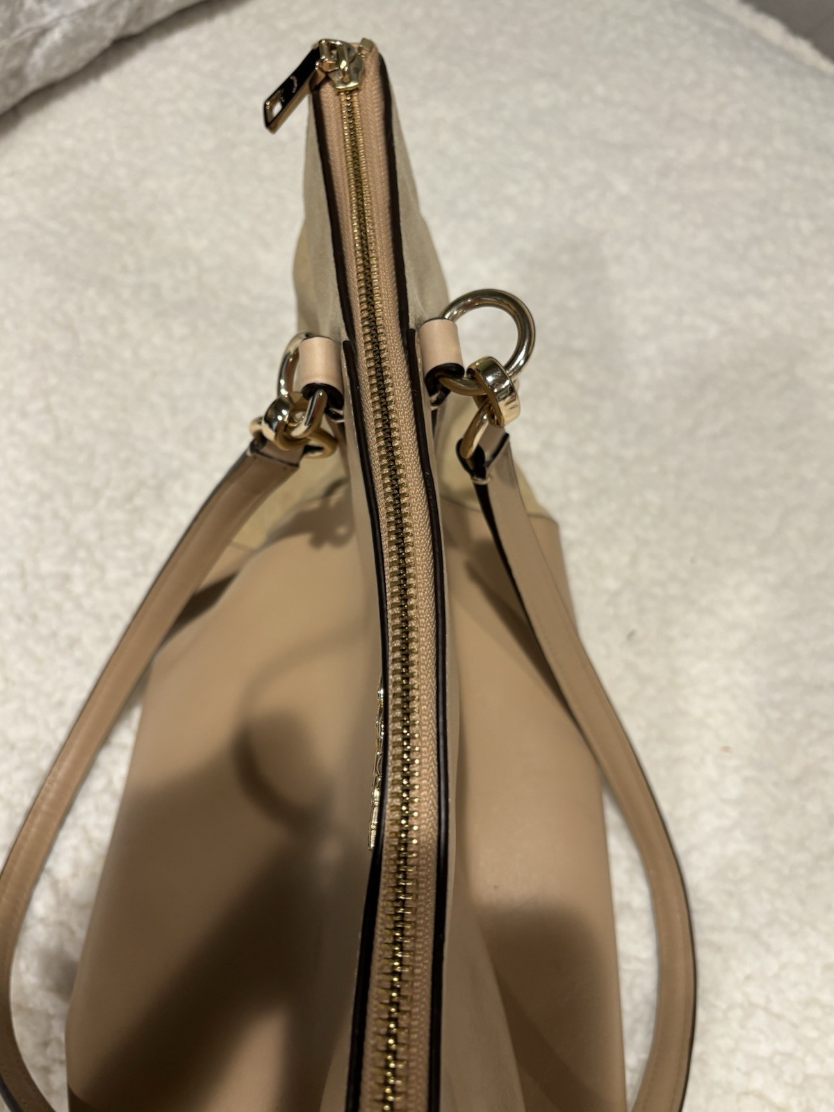Coach Shoulder Tote “Ava” Leather Suede Two tone Nude Pre-Loved