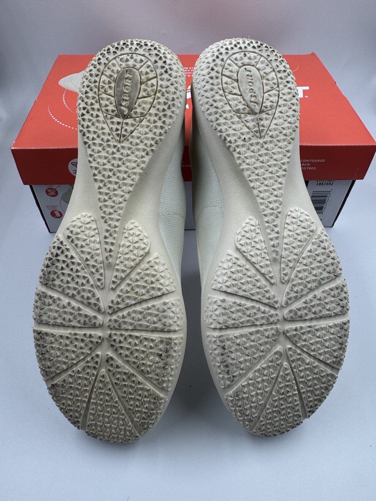 Jsport Womens Shoes Beige Mary Jane Memory Foam Contoured Arch Lightweight 8