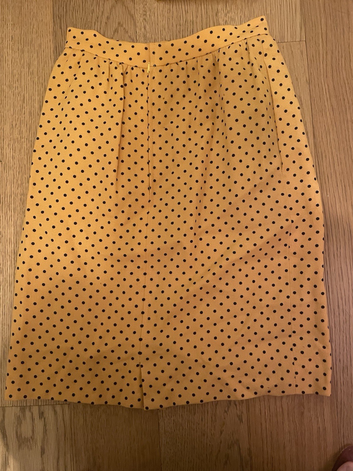 Valentino Boutique Silk Polka Dot Lined 3pc Skirt blouse Suit Yellow Size 2