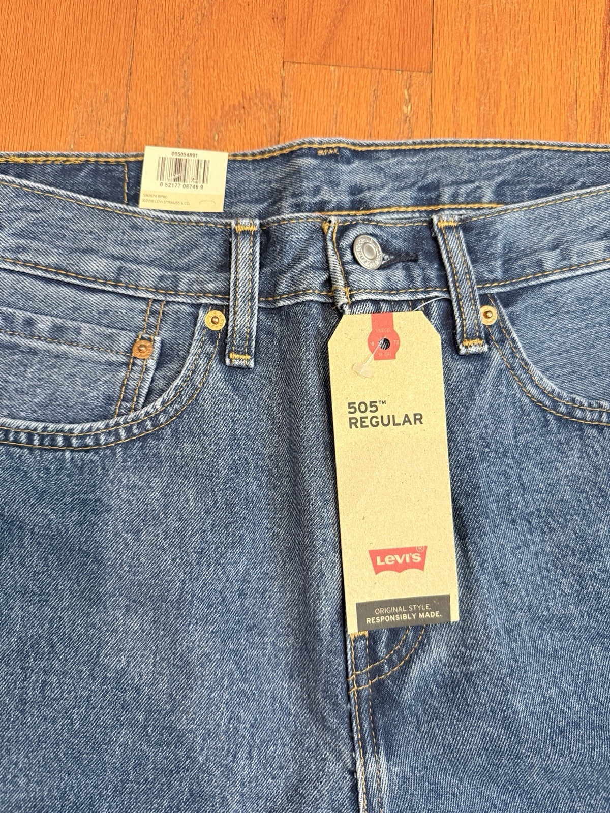 Levi’s Men’s 501 34×30 Original Straight Fit Jeans – Dark Wash