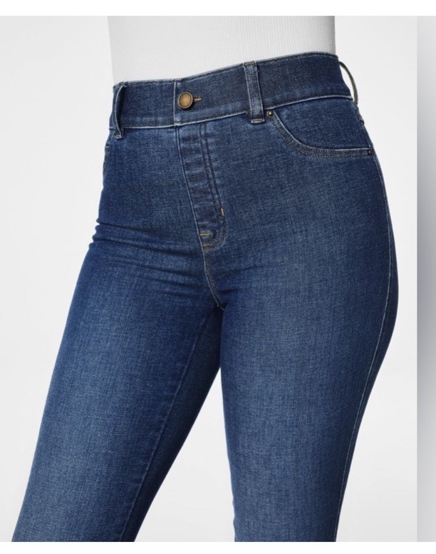 Spanx High Rise Pull-On Flare Jeans Medium Wash Blue Size M Denim
