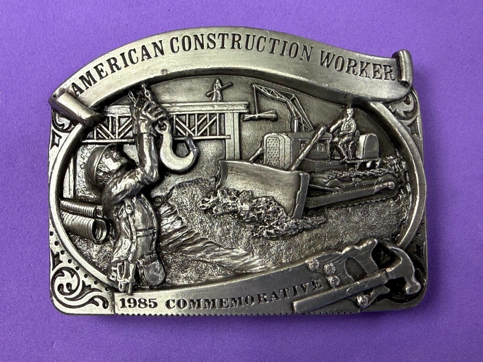 American Construction Worker 1985 Commemorative Belt Buckle by Arroyo Grande