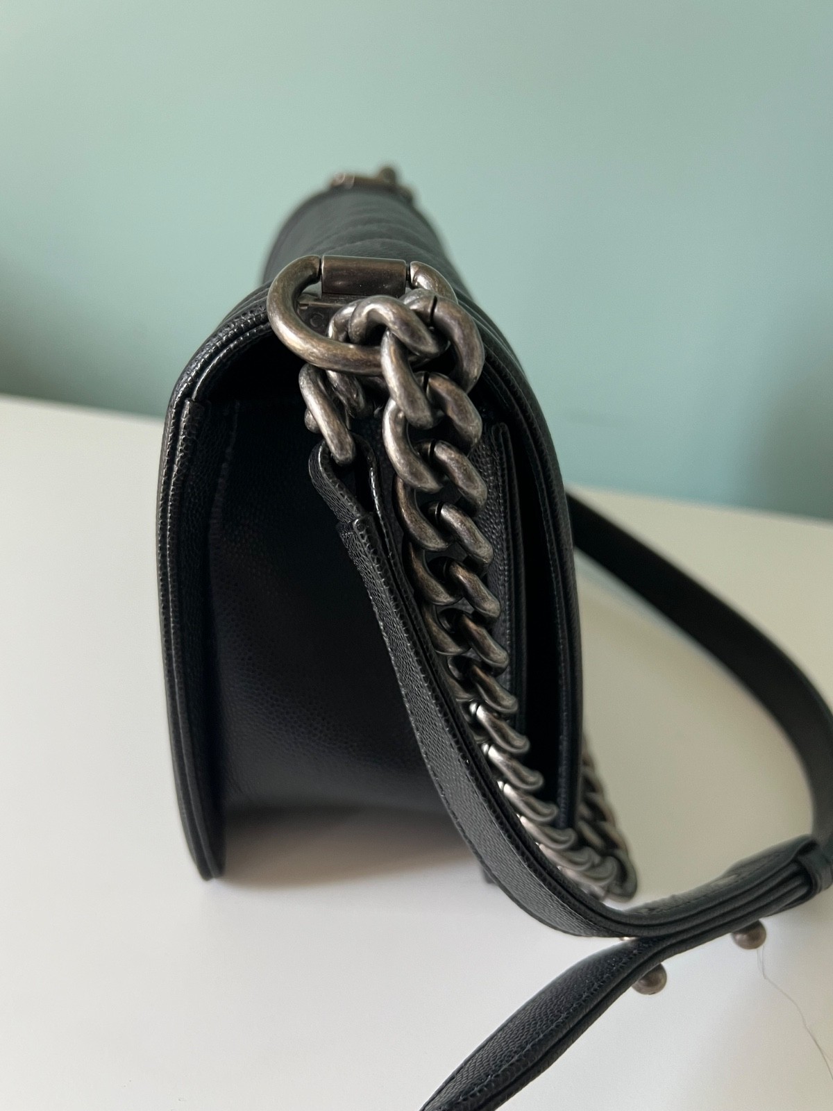 EXCELLENT CONDITION CHANEL BOY BAG MEDIUM BLACK