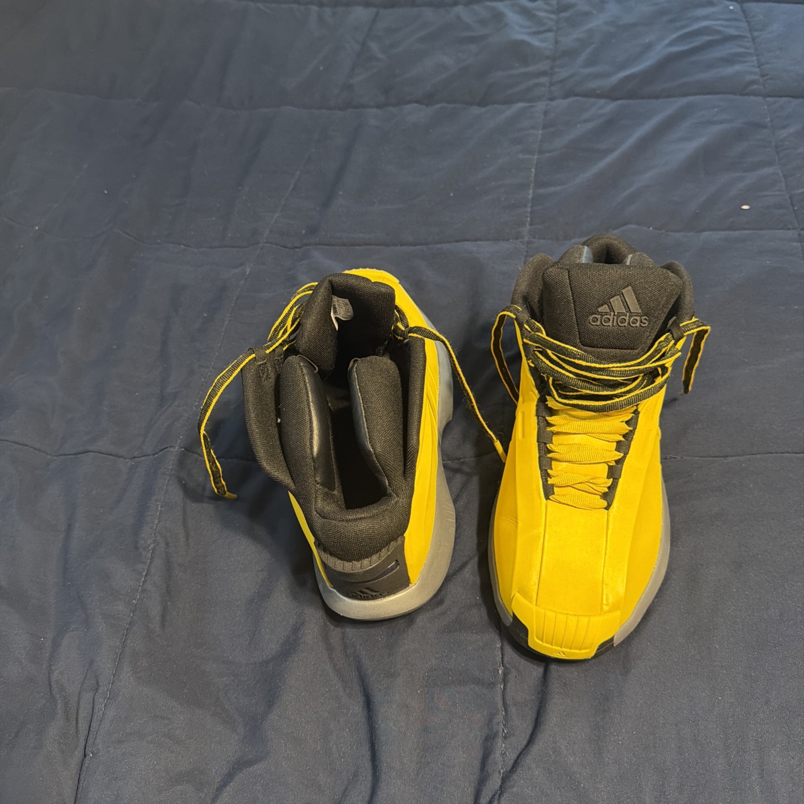 adidas Men’s 9.5 CRAZY 1 Kobe Bryant Basketball Shoes Team Yellow/Black GY3808
