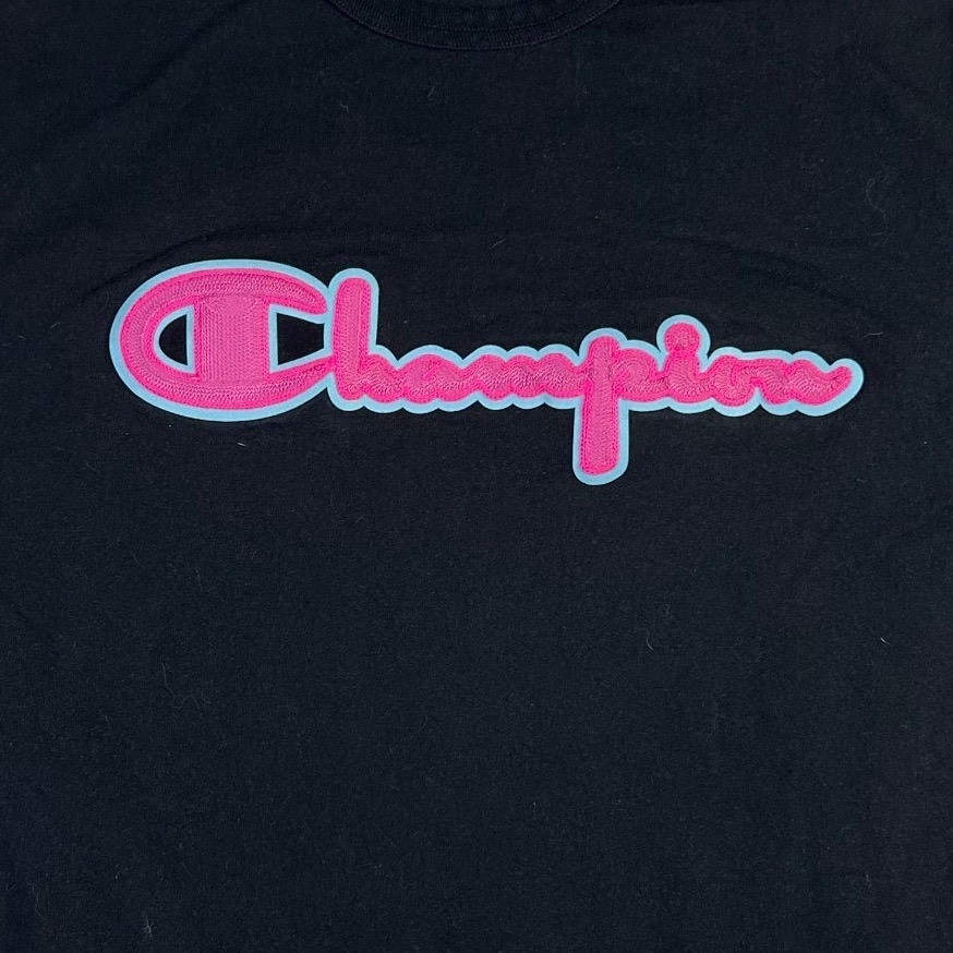 Champion Heritage Black T-Shirt Pink Chenille Script Logo Mens Large GT19 BKC