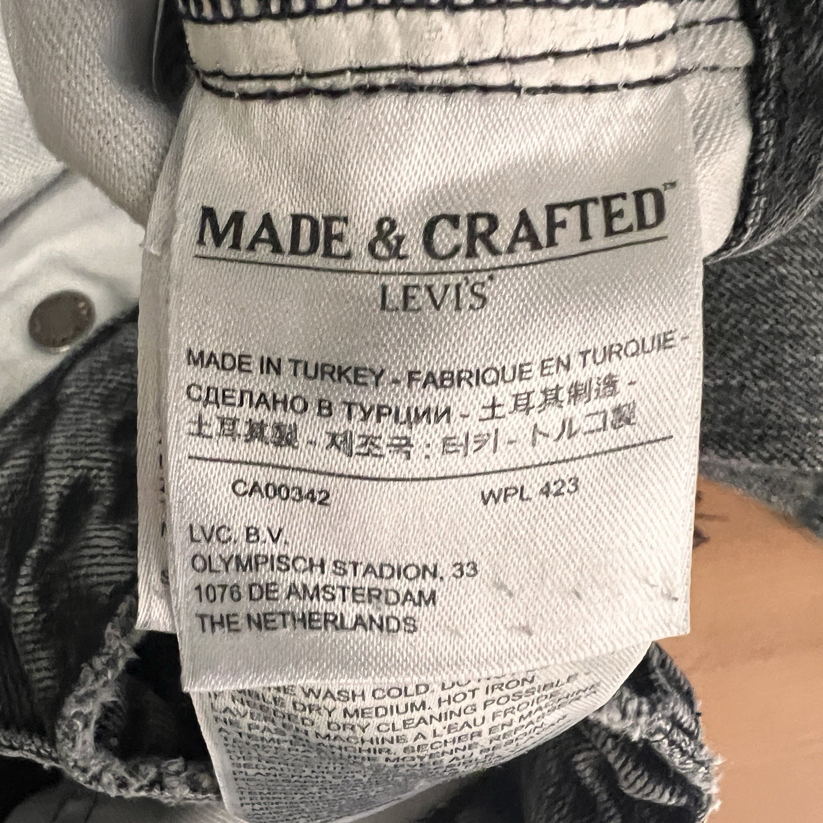 Levi’s Made & Crafted Gray Tack Slim Jeans 32” Waist, 10.5” Rise, 25” Inseam EUC