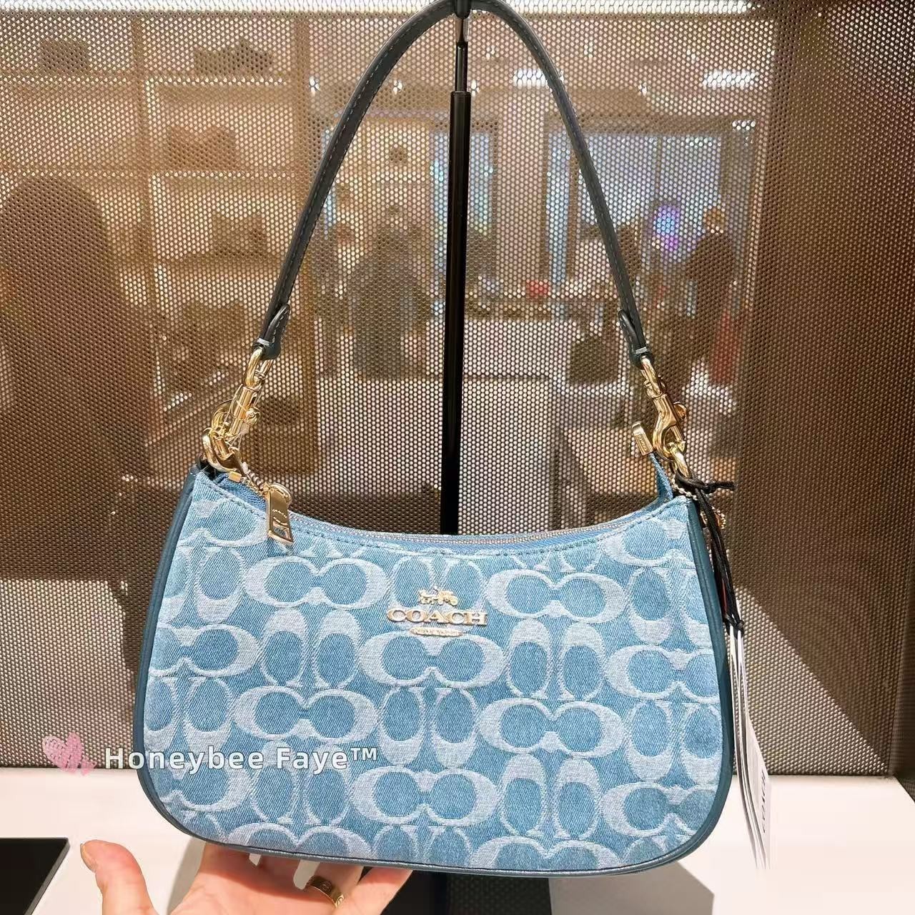 NWT Coach Teri Shoulder Bag In Signature Denim CDE43/CDQ56