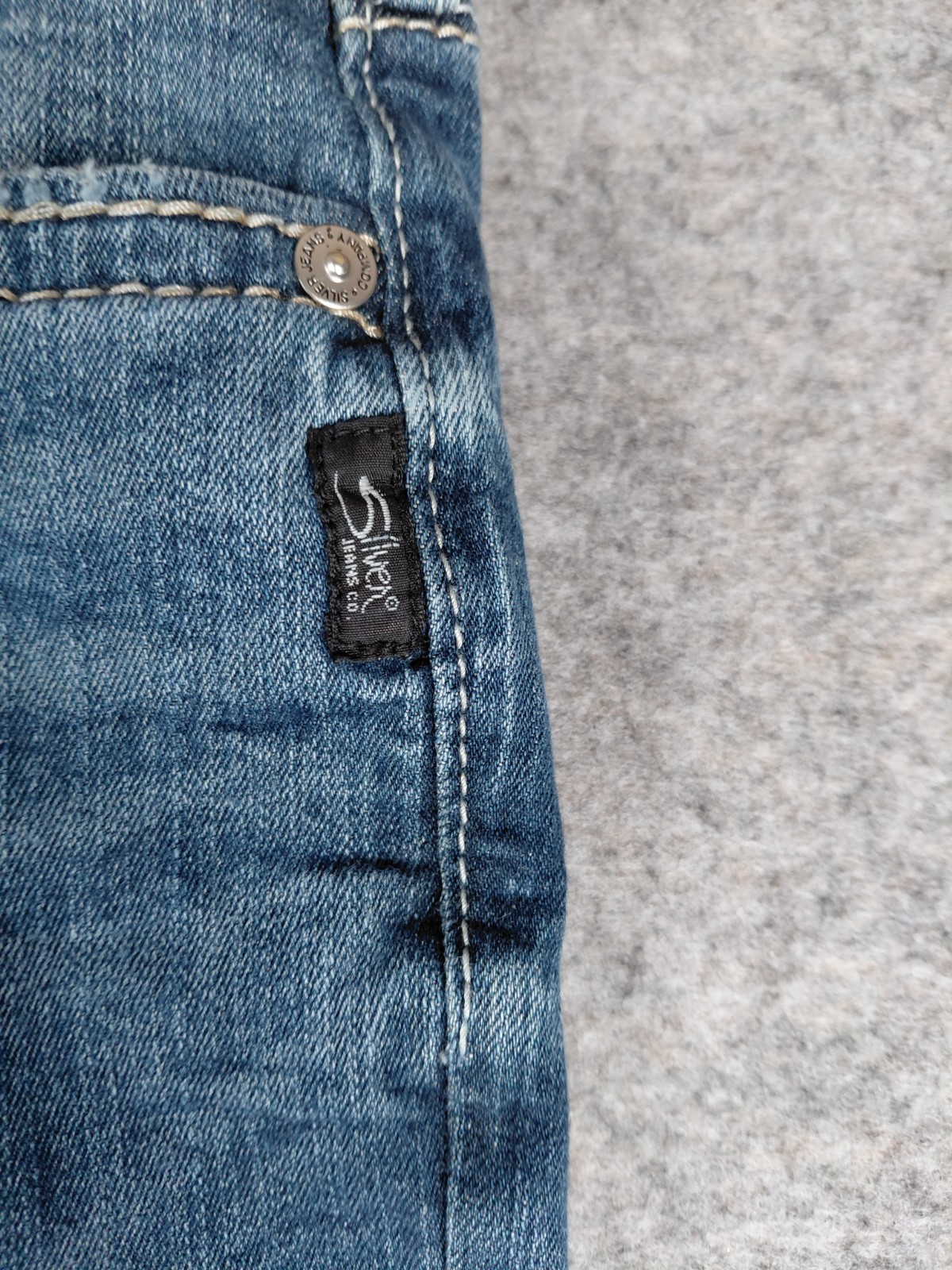 Silver Jeans Suki Bootcut Womens 36/31 Blue SMALL FLAW 37.5×28.5 Midrise