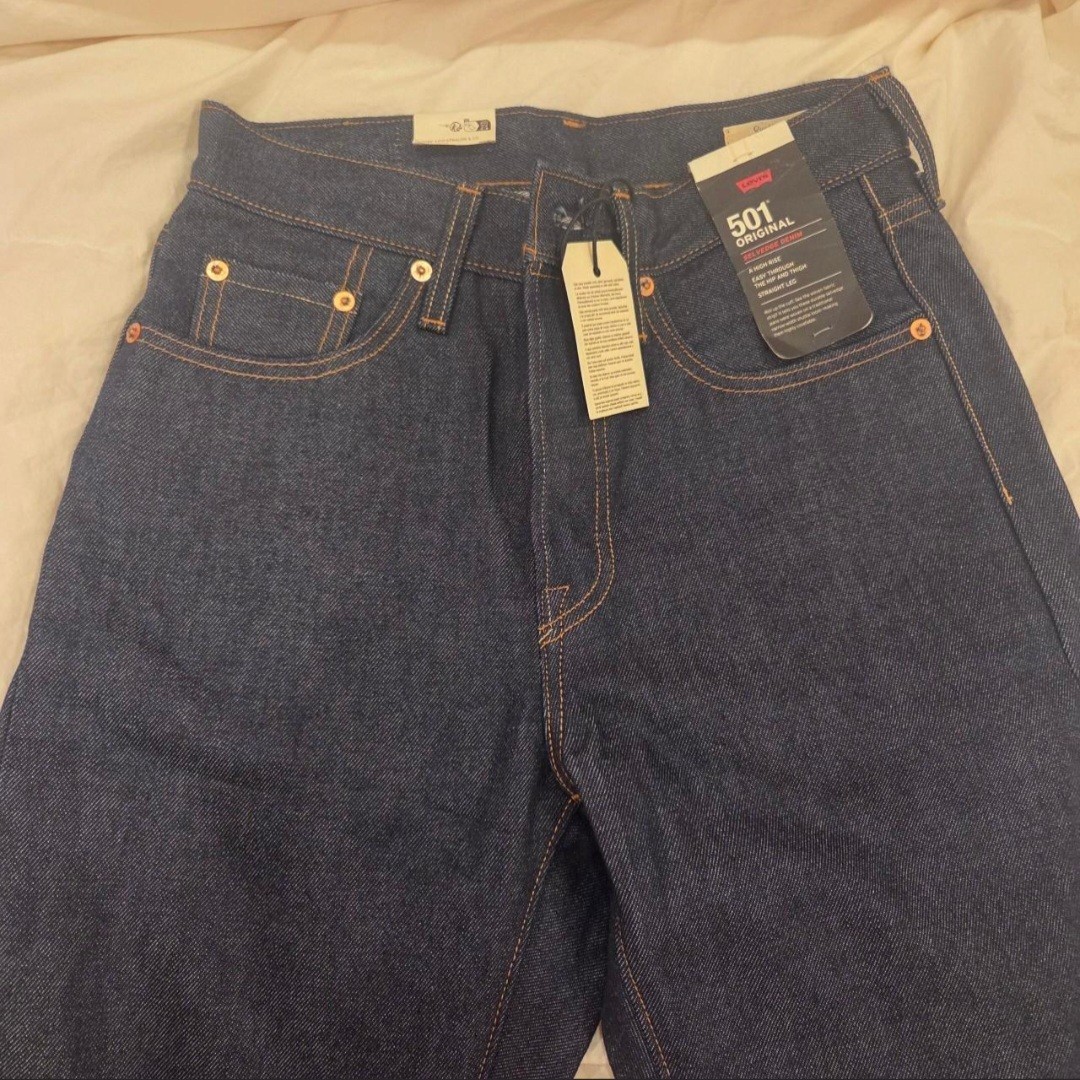 Levi’s 501 Women’s Premium Selvedge Jeans, 25×28, Dark Wash, Button Fly, NWT