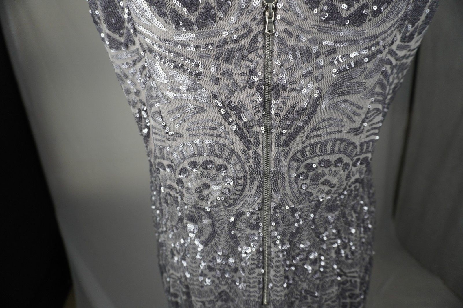 Vera Wang Sequin Cap Sleeve Elegant Evening Gown Mother Of Bride Pewter Size 14