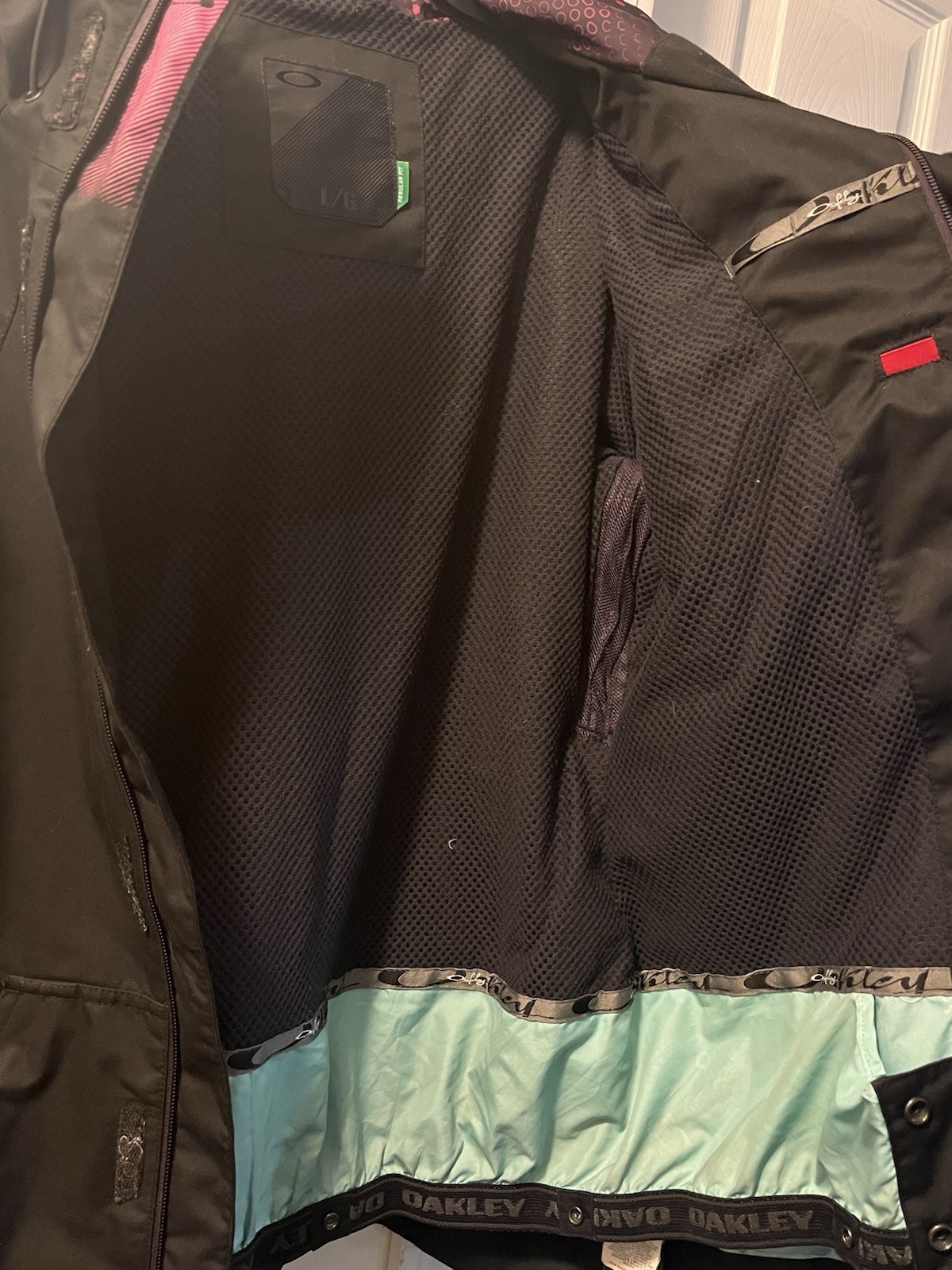 Oakley Thinsulate Ski Parka Jacket Large loose Fit Snow Gorpcore