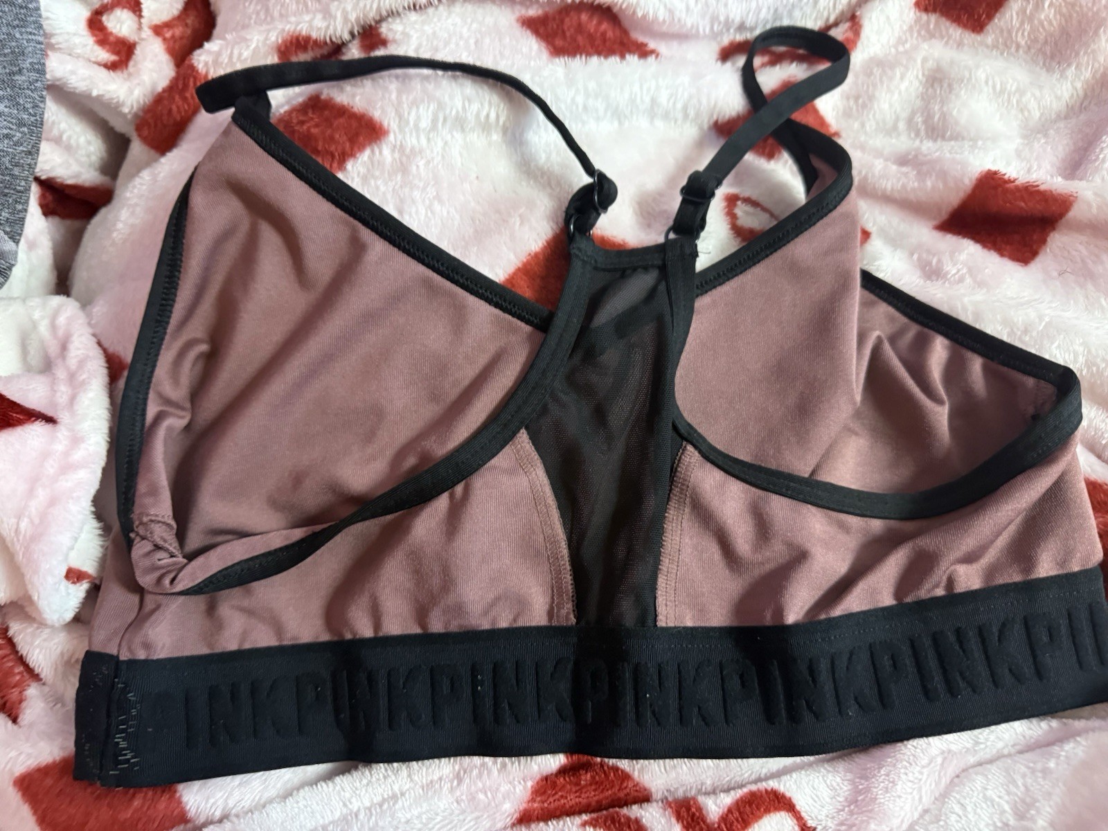 PINK Victoria’s Secret Ultimate Lightly Lined Wireless Crossback Sports Bra L D