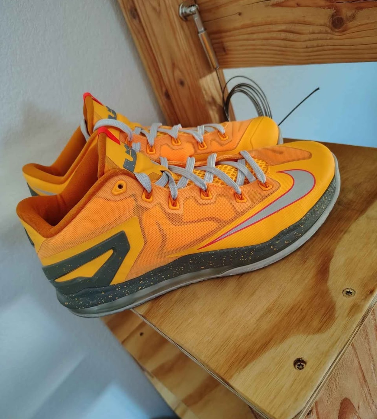 2014 Nike LeBron 11 Low “Floridian”