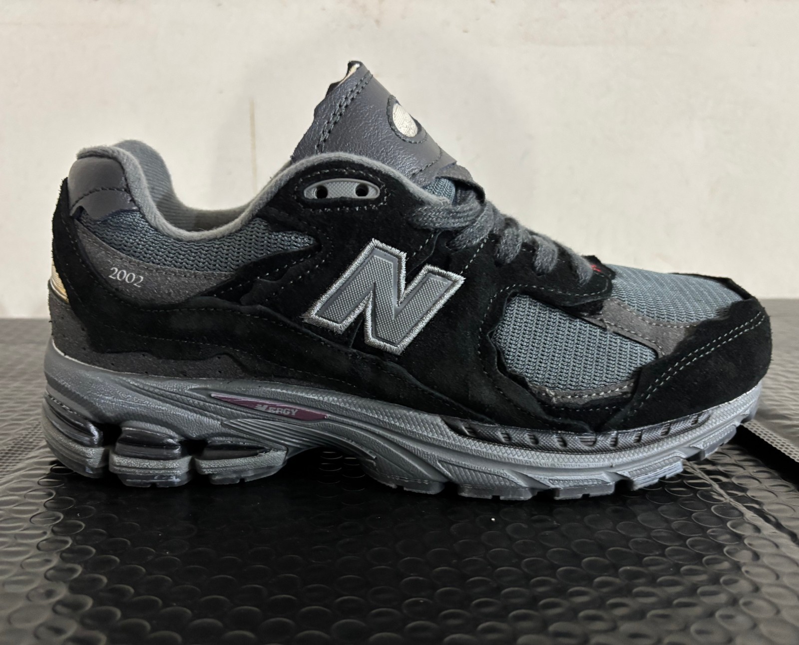 New Balance 2002R Protection Pack M2002RDB Phantom Black Size US 11 No Box