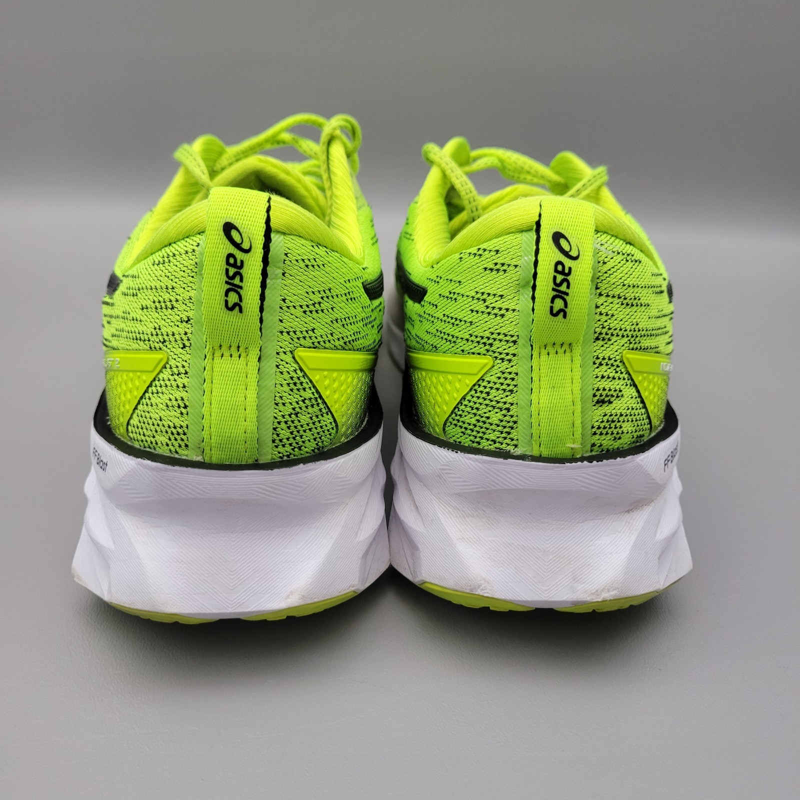 ASICS Novablast 2 Shoes Mens Size 12 Green FF Blast Running Trainer 1011B192