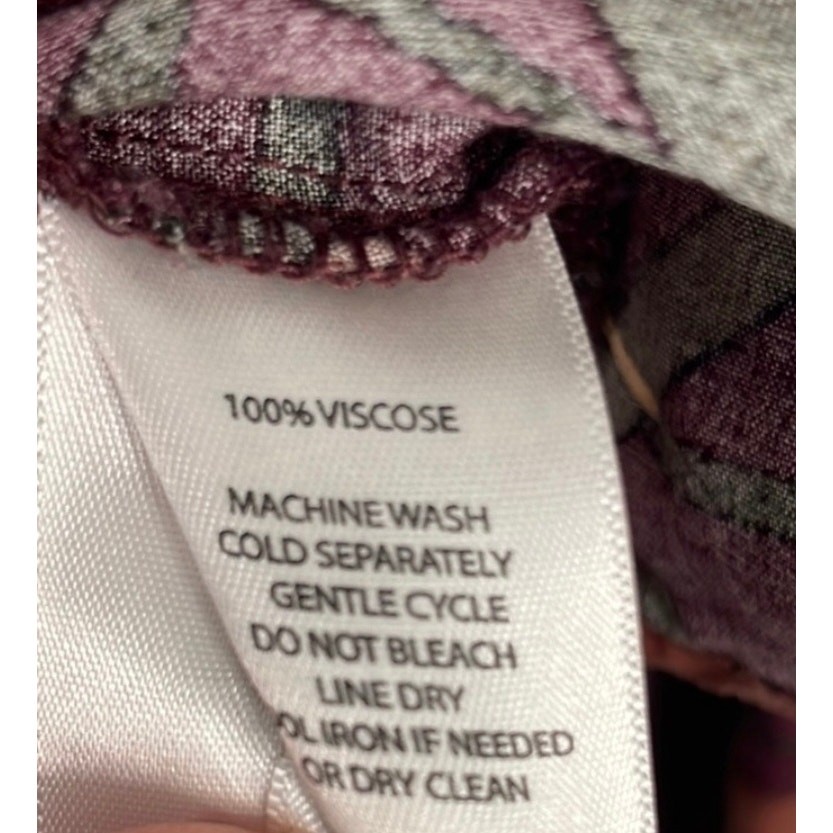 Beach lunch lounge all over dog puppy print button front burgundy blouse sz M