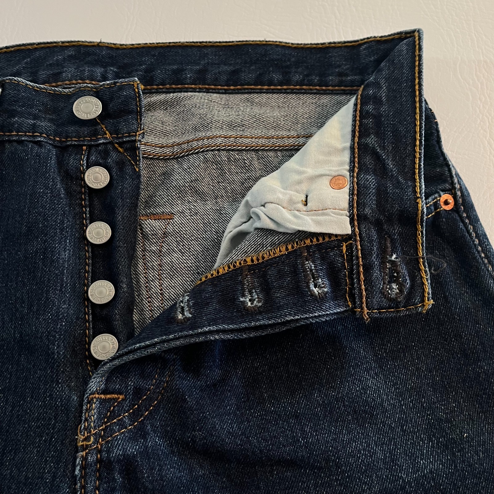 Levi’s Men’s 501 Jeans 31W x30L (Actual 30Wx29L) Button Fly Dark Blue Straight