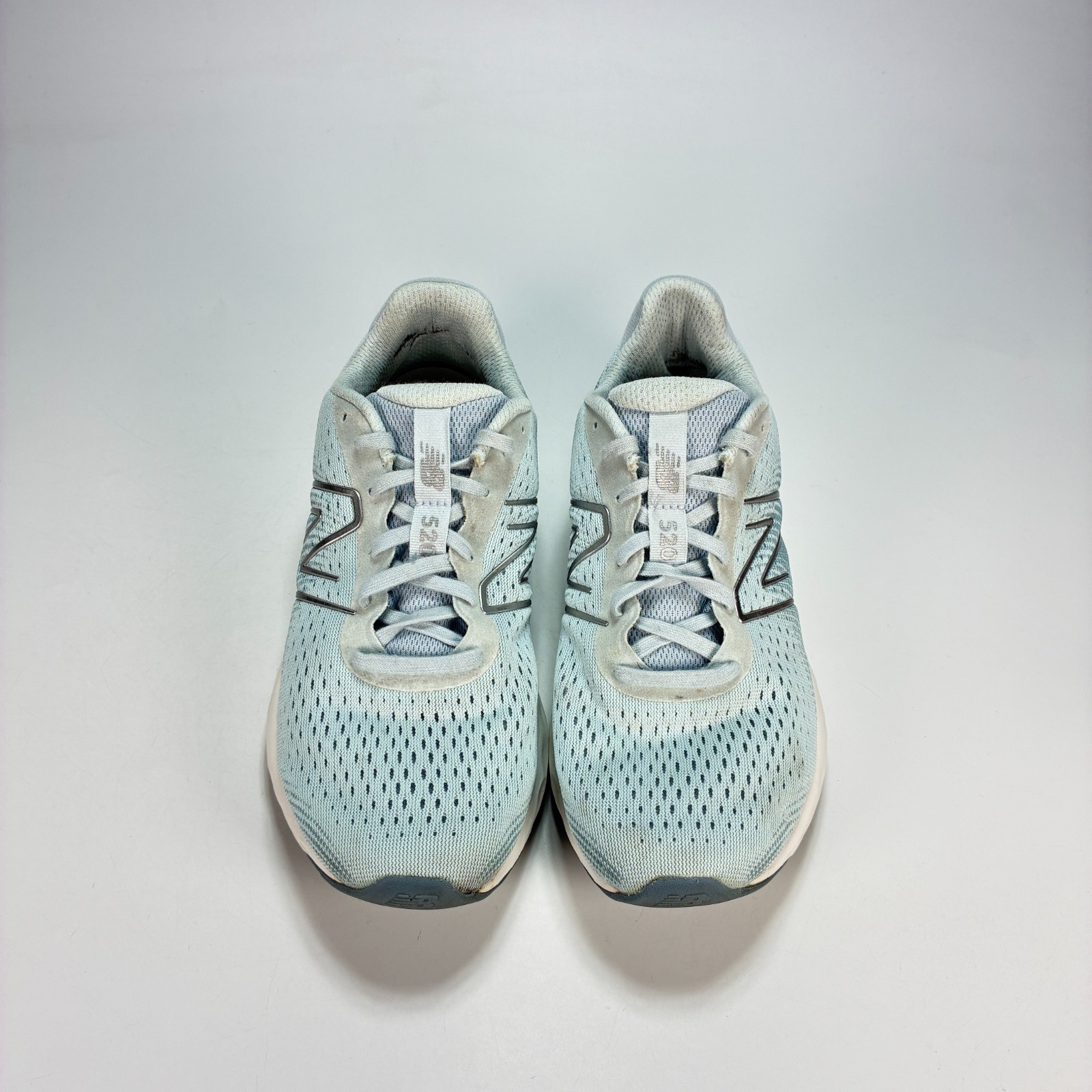 New Balance 520 V8 Ice Blue White Athletic Running Shoes W520LN8 Womens Size 8.5