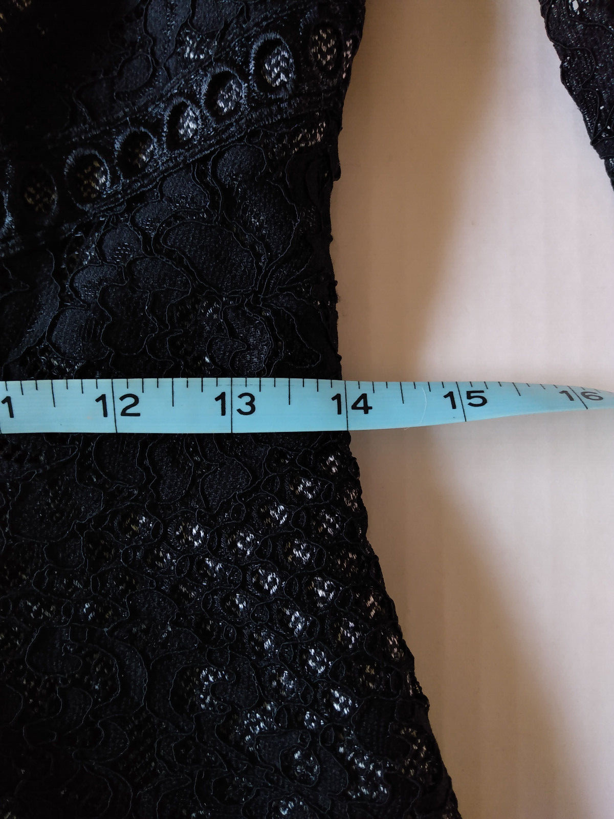 Antonio Melani Dress Size 4 Black Lace 3/4 Sleeve Sheath Above-Knee Zip Back