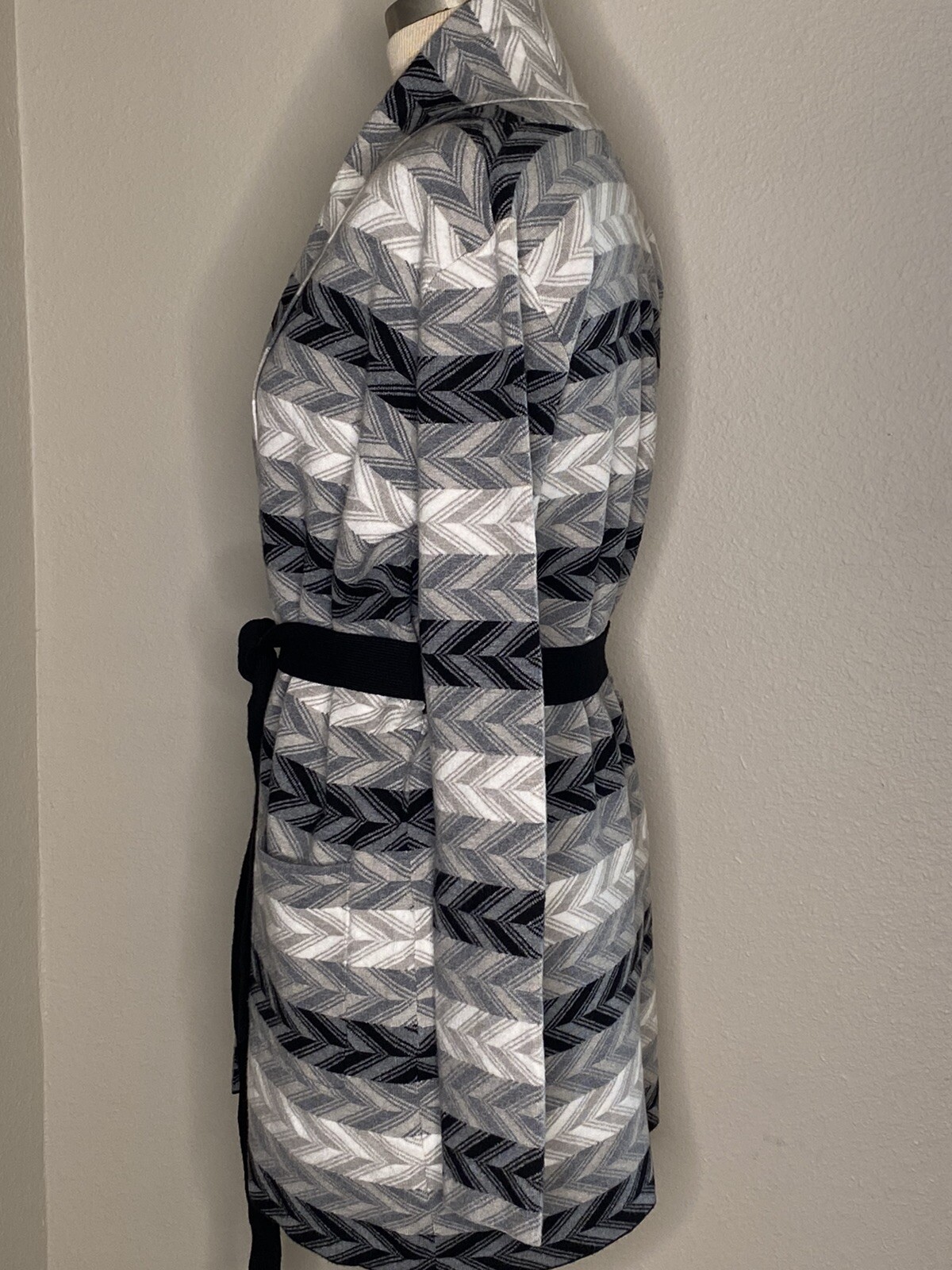 Adrienne Vittadini Tightly Woven Cardigan Sweater Med Gray Blue Beige Chevron