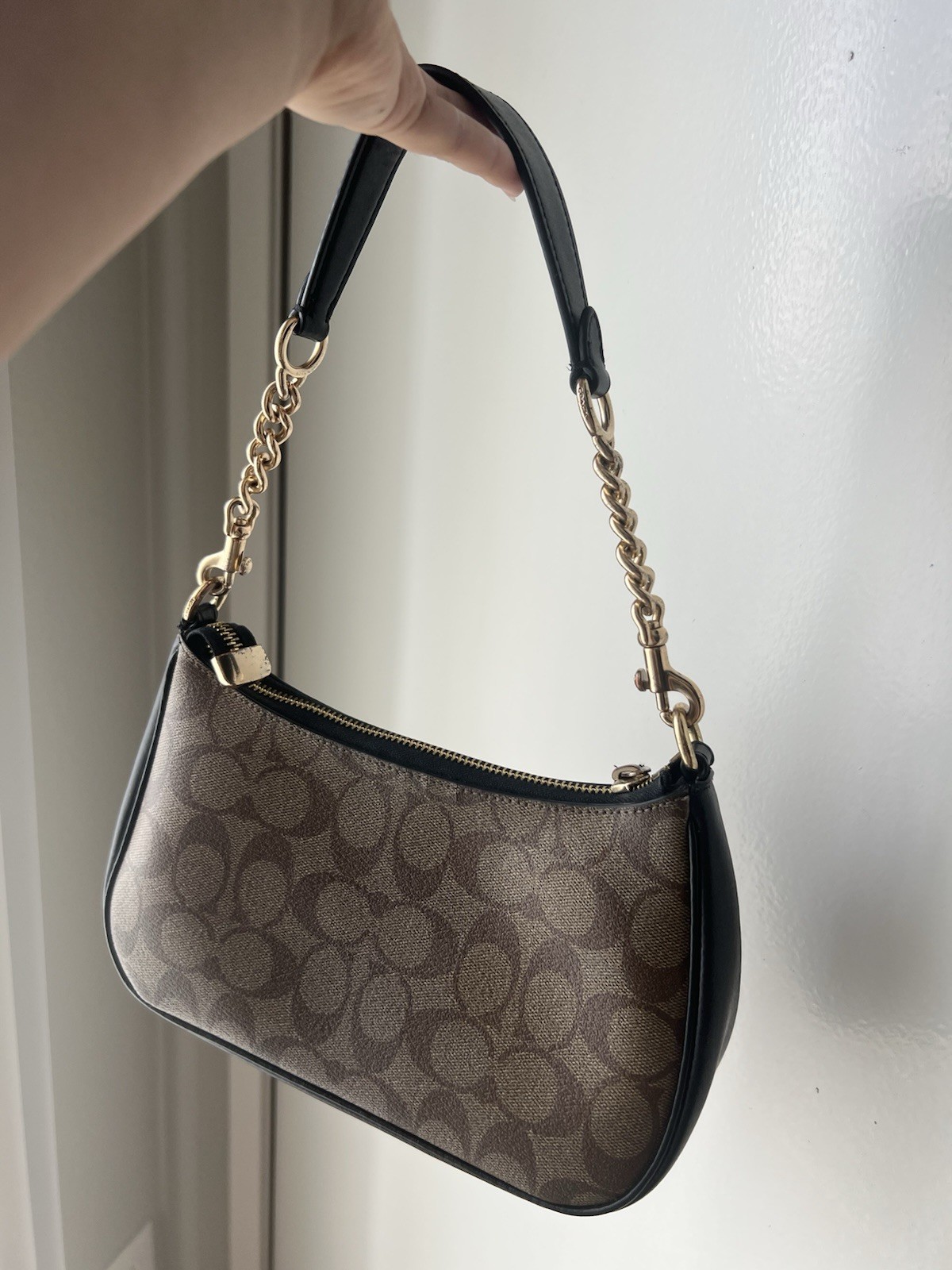Coach Brown/Black Signature Logo Small Shoulder Bag Zip Top Chain Detachable