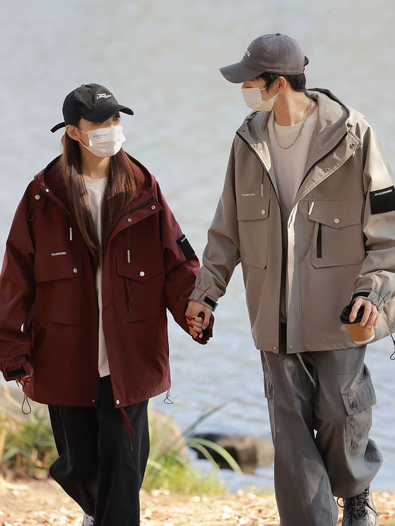 2024 New Spring Jacket Men Korean Fashion Unisex Hooded Windbreaker Multi-Pocket