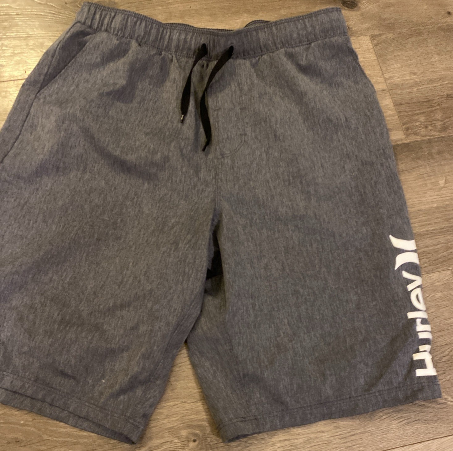 Hurley Boys Hybrid Quick Dry Gray W Black Drawstring Shorts W Pockets EUC
