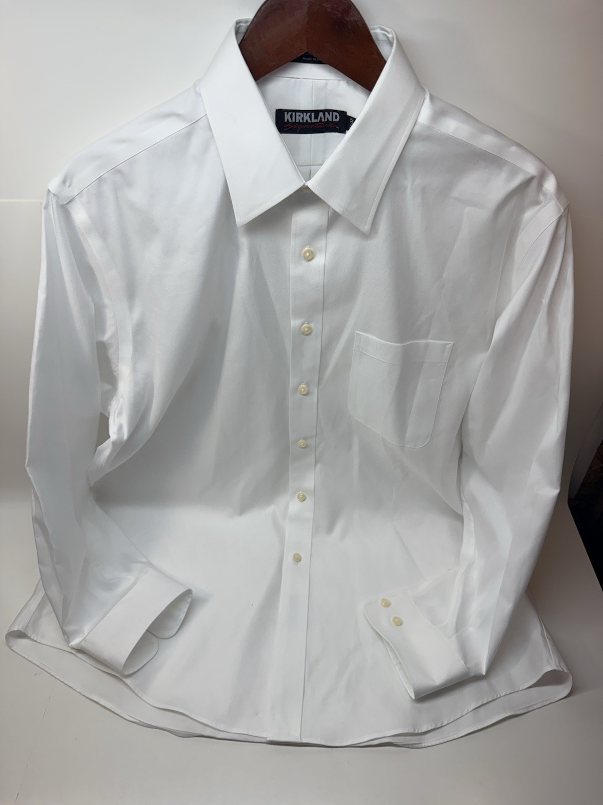 Kirkland Signature Men’s 16.5-32 White Cotton Non-Iron Dress Shirt Spread Collar