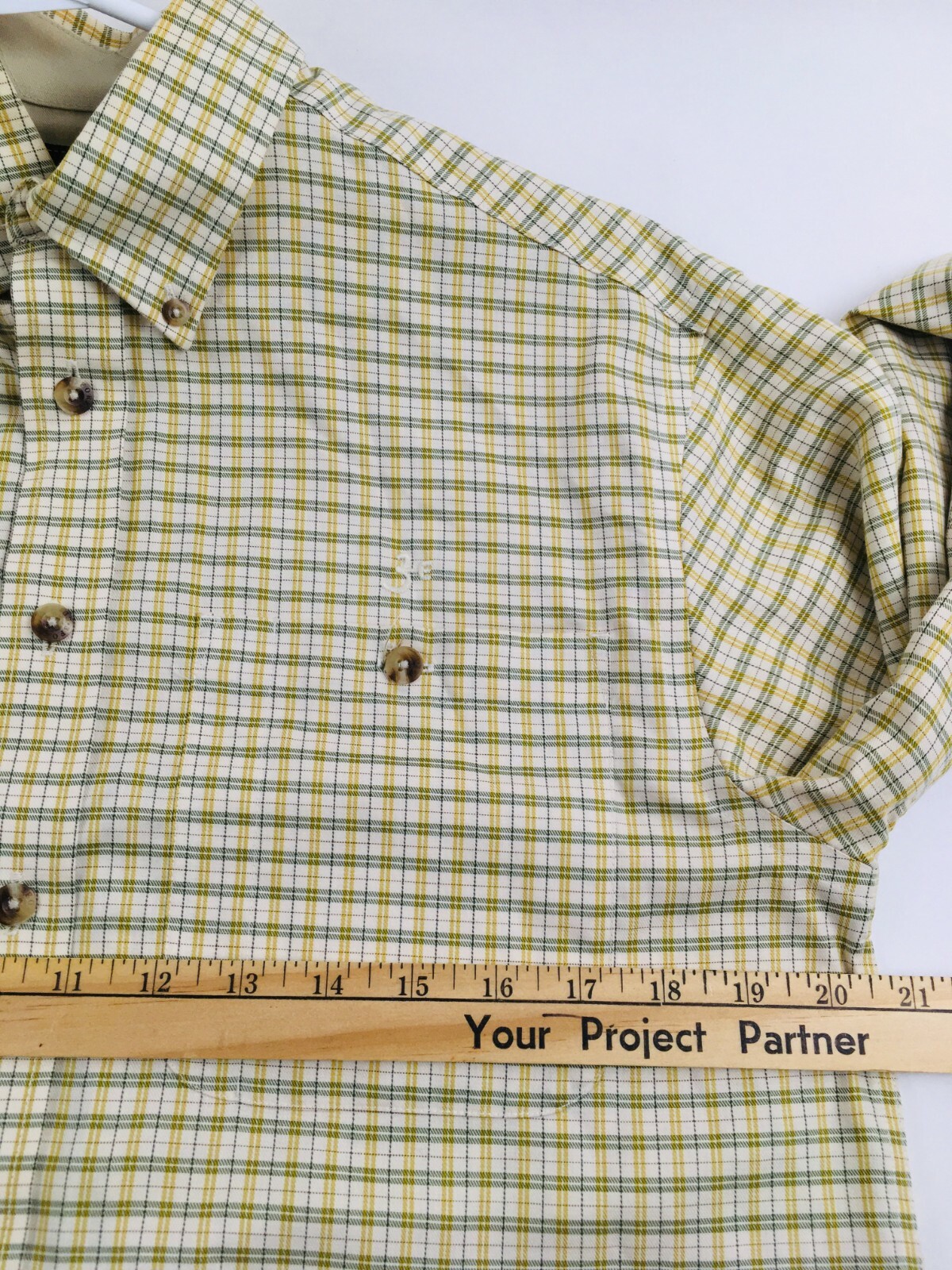 Three Forks Shirt Men’s Size Small Button Down Long Sleeve Plaid Nanotex Fabric