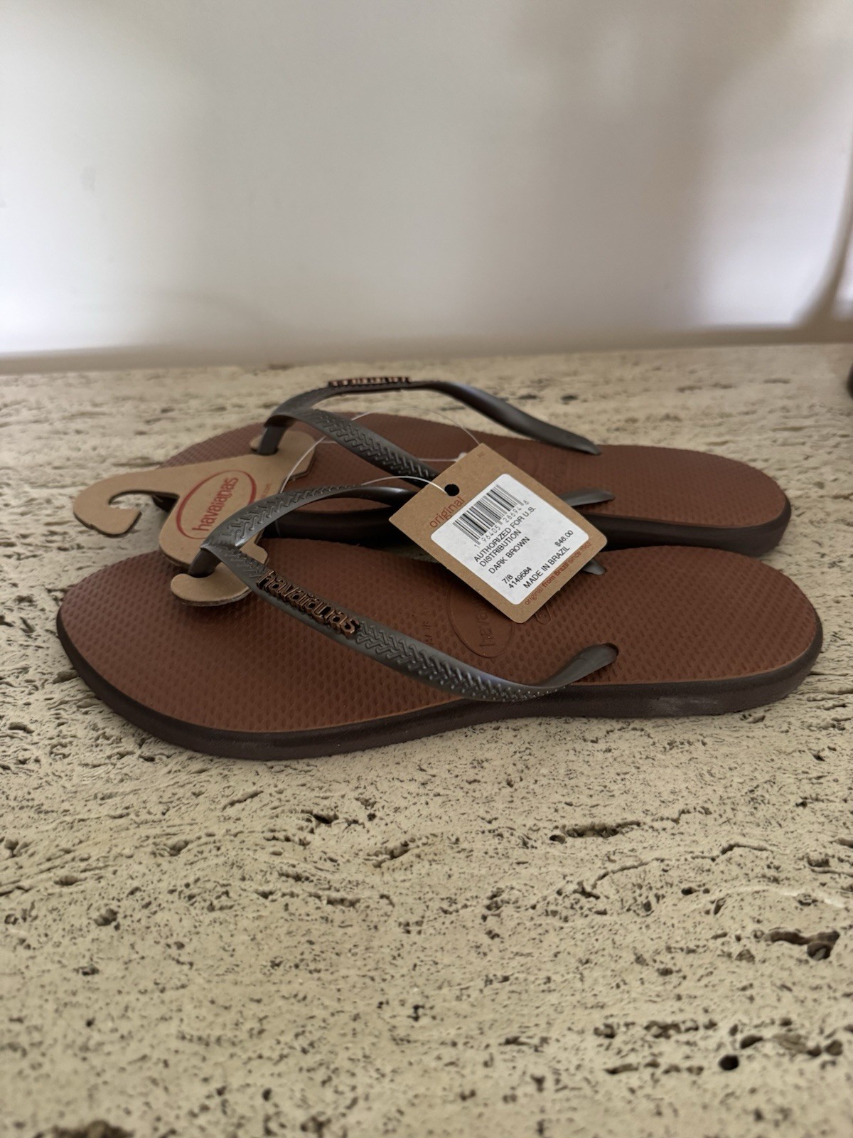 Havaianas Slim Point Flip Flops in Dark Brown. Size 37-38. MSRP $46