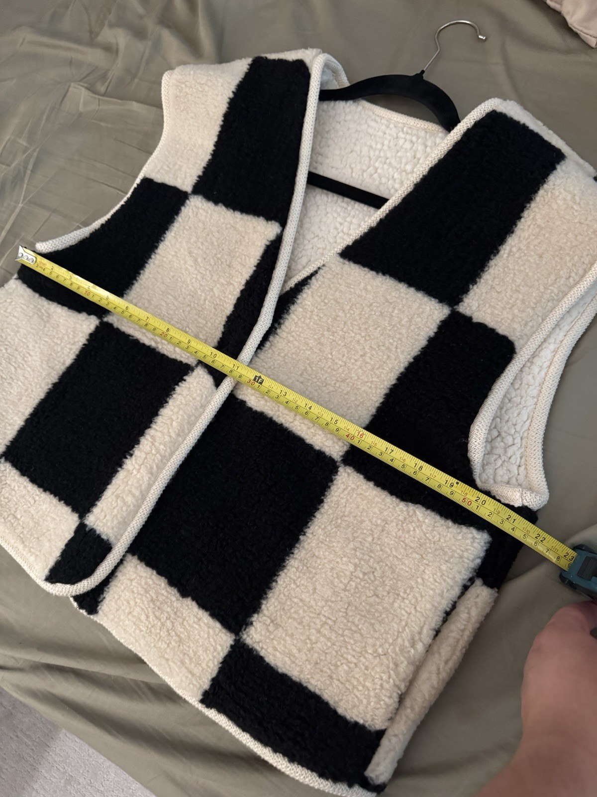Source Unknown Women’s Viral Jacket & Vest Bundle Black Cream Checkerboard