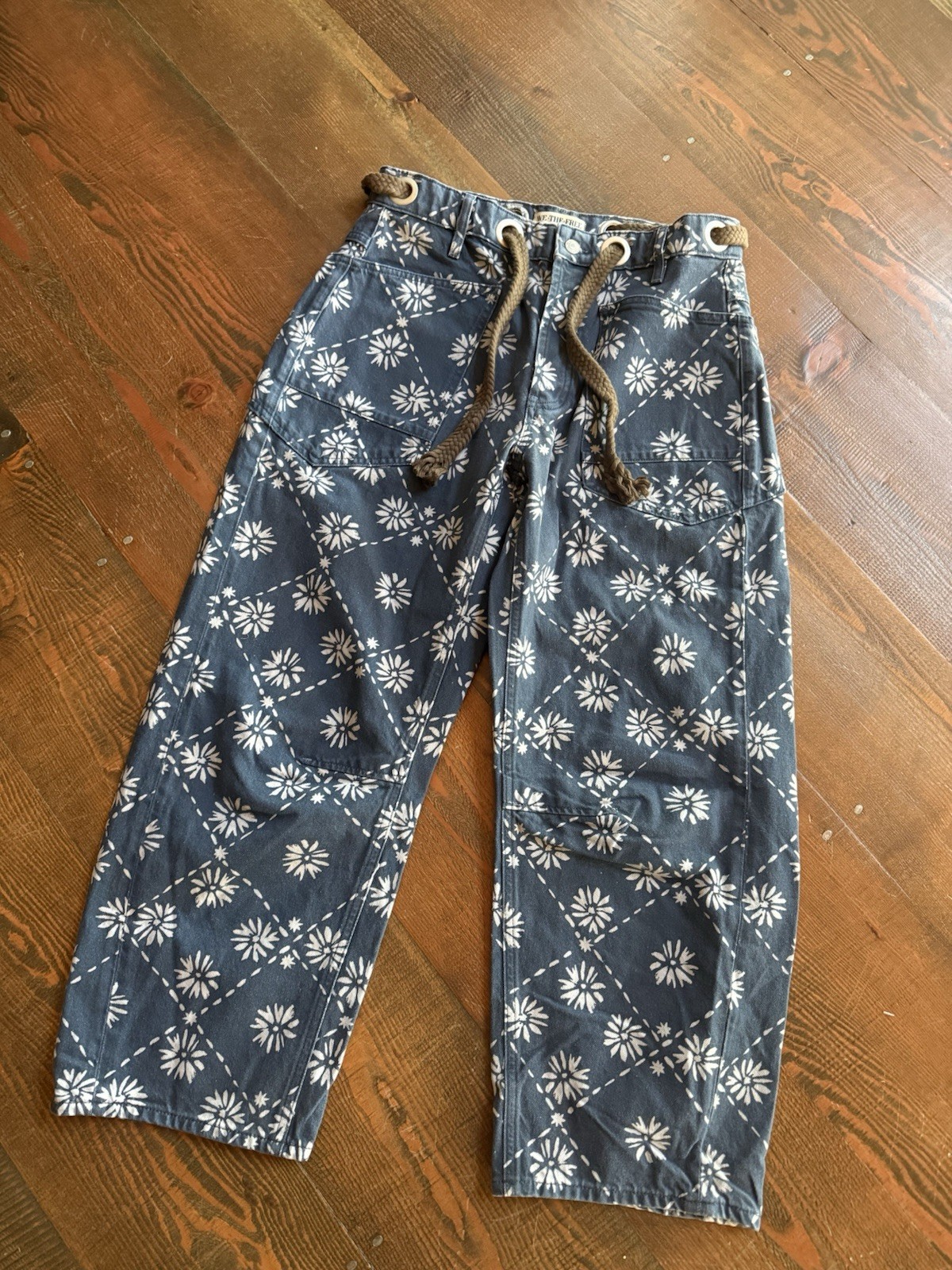 We The Free Wallpaper Geo Floral Moxie Jeans 27 NWOT