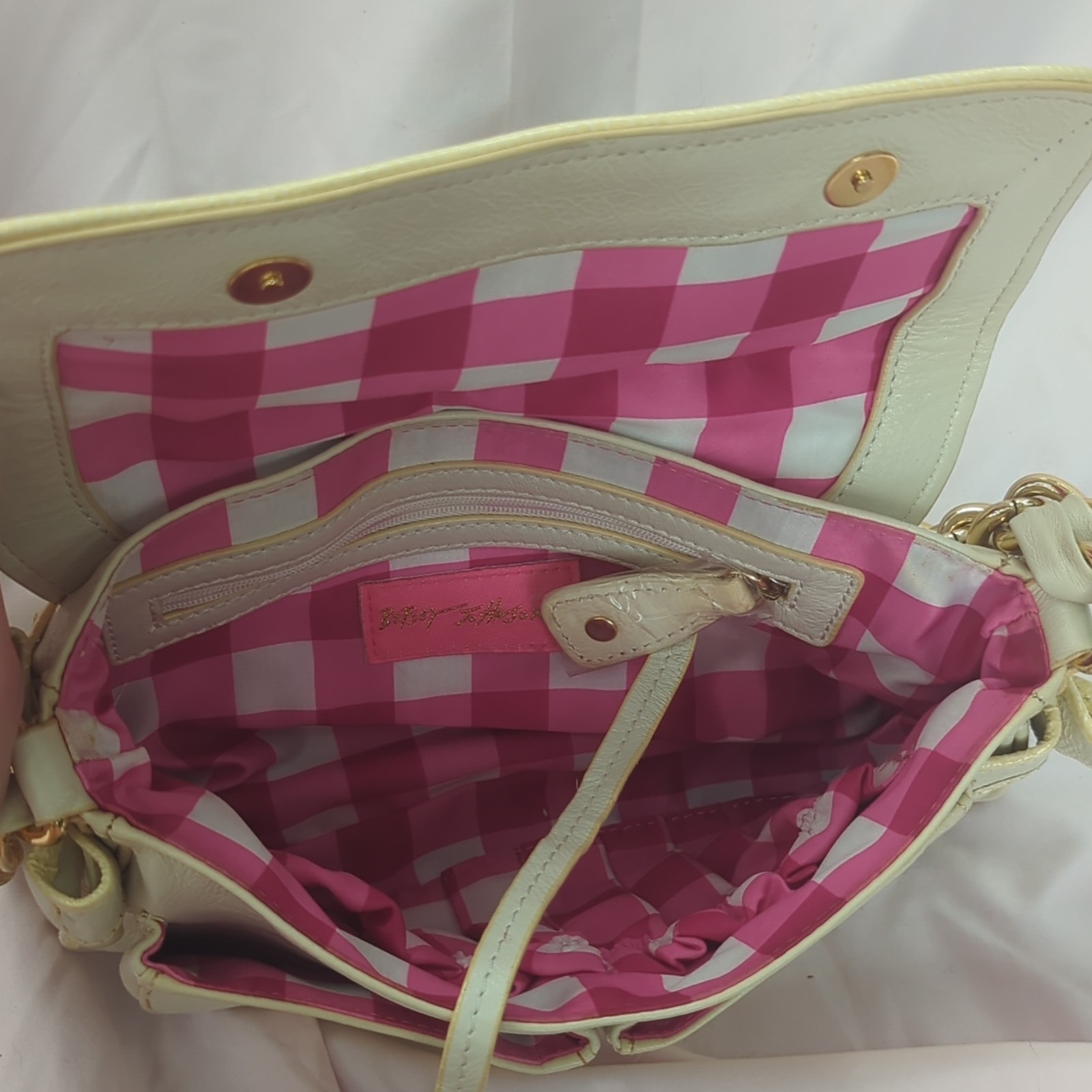Betsey Johnson Ivory Small Shoulder Bag Gold Chain Strap Pink Gingham Lining