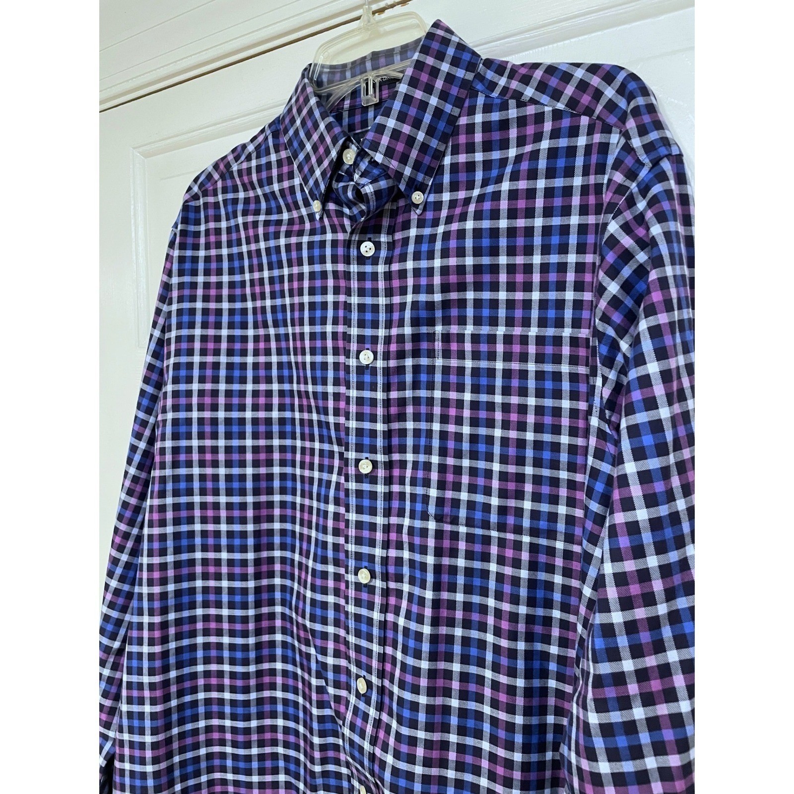 Hathaway Mens M Button Down Collar Shirt Blue Purple Plaid Non Iron Long Sleeve