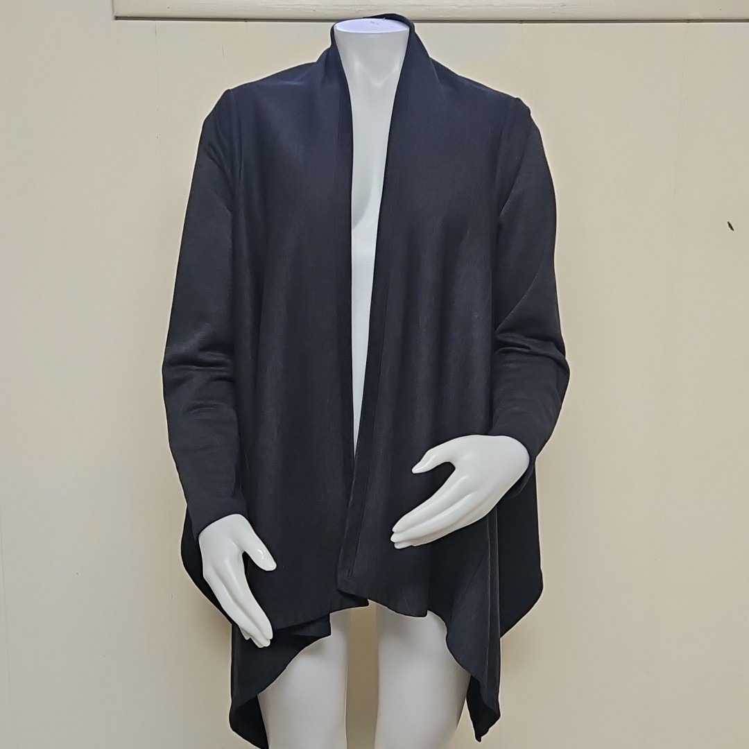 Arc’teryx Nyara Wrap Sweater Womens M Gray Open Front Cardigan Cape Jacket