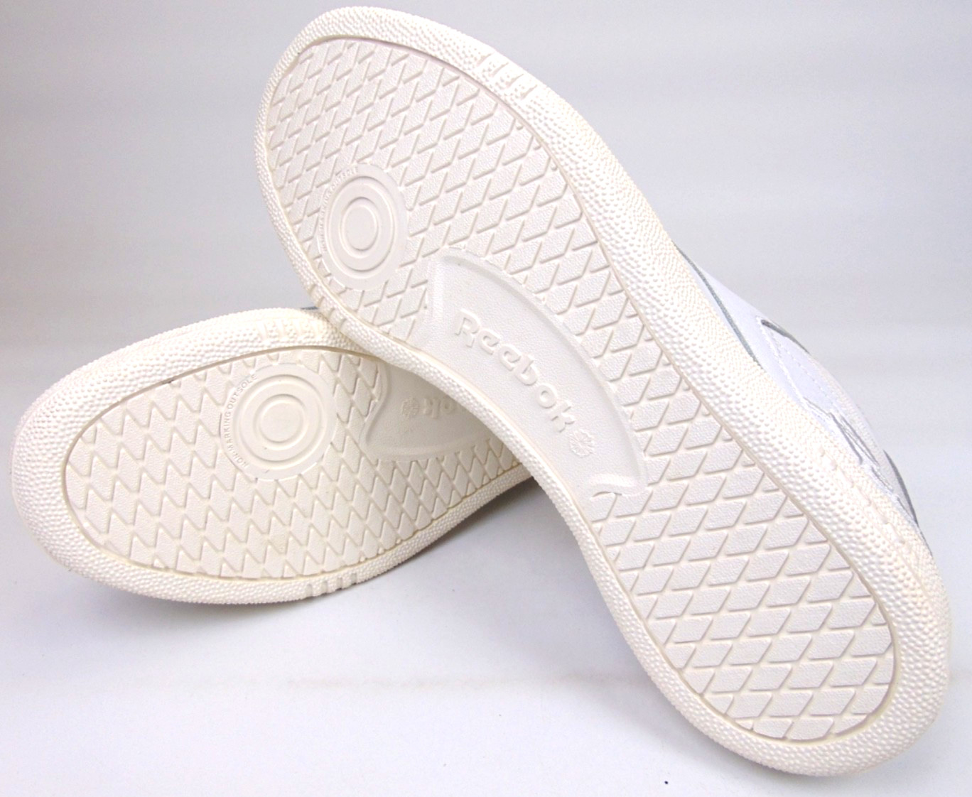 NEW! Reebok Club C 85 Casual Classic Sneakers Men’s Size 9.0 M White Leather
