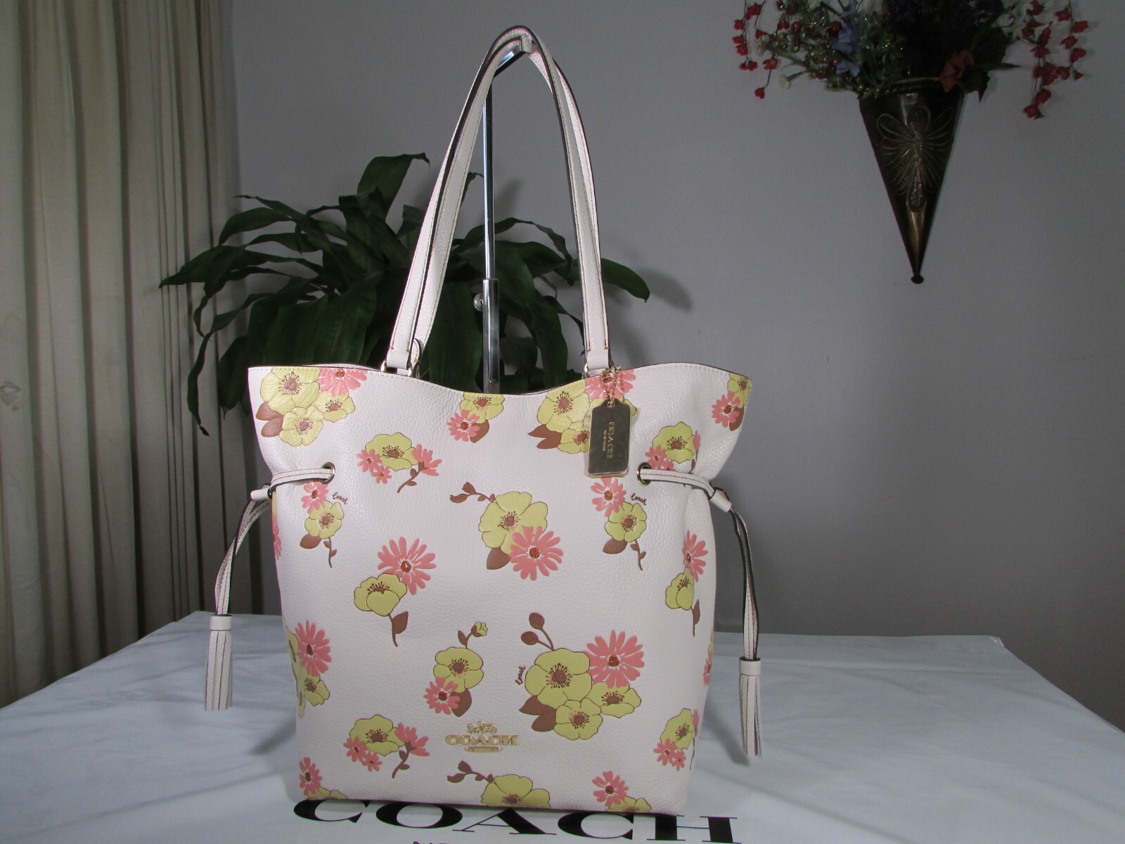 NWT Coach Pebble Leather Andy Tote With Floral Cluster Print CH549 Chalk Multi