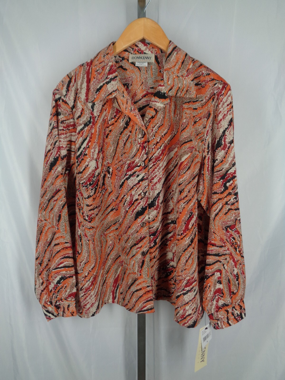 Donnkenny Classics Button Shirt Top Size XL Women Vintage Shoulder Pads New