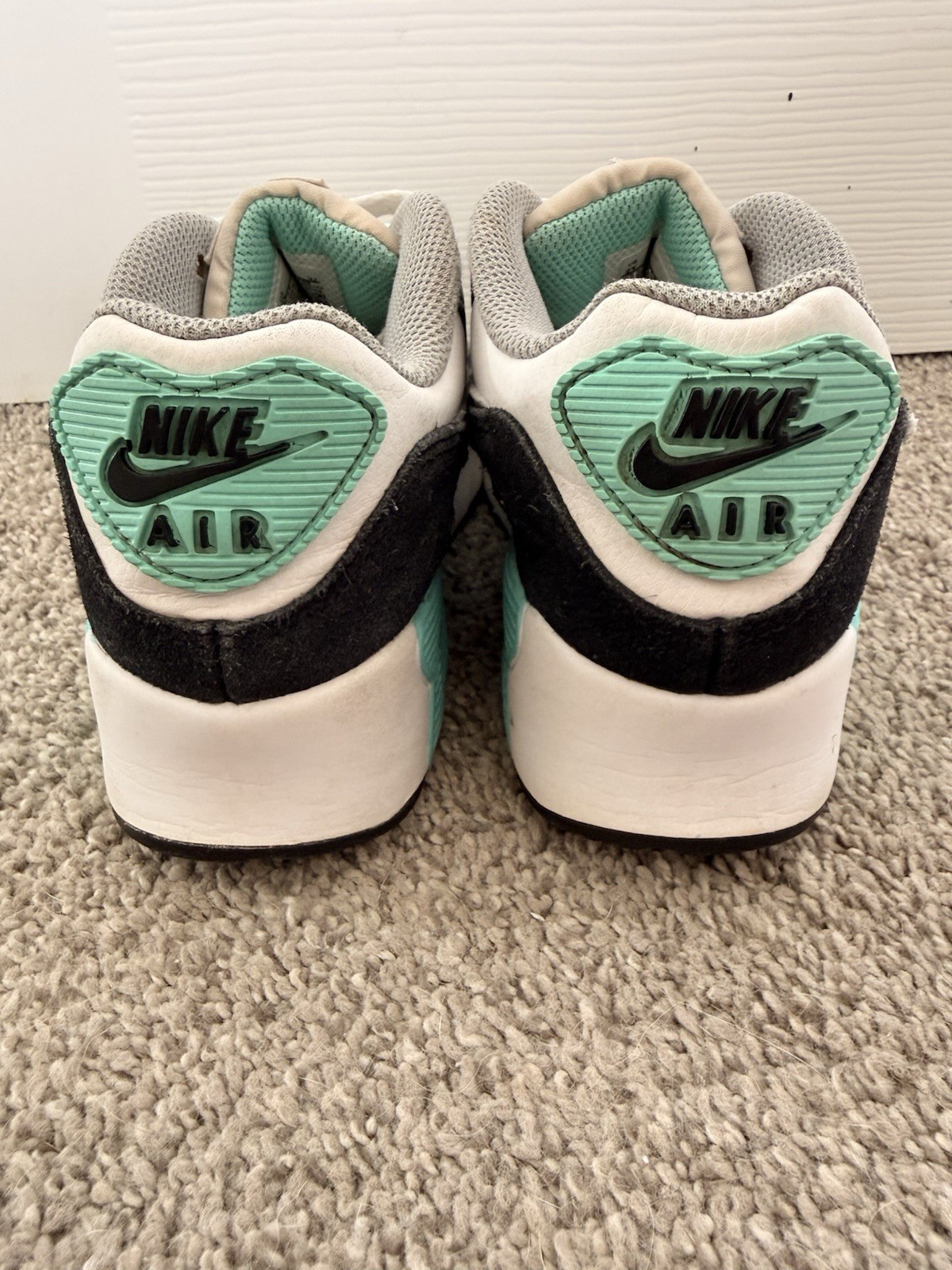 Nike Air Max 90 Sneaker White Gray Mint Green Lace Up Size 2Y