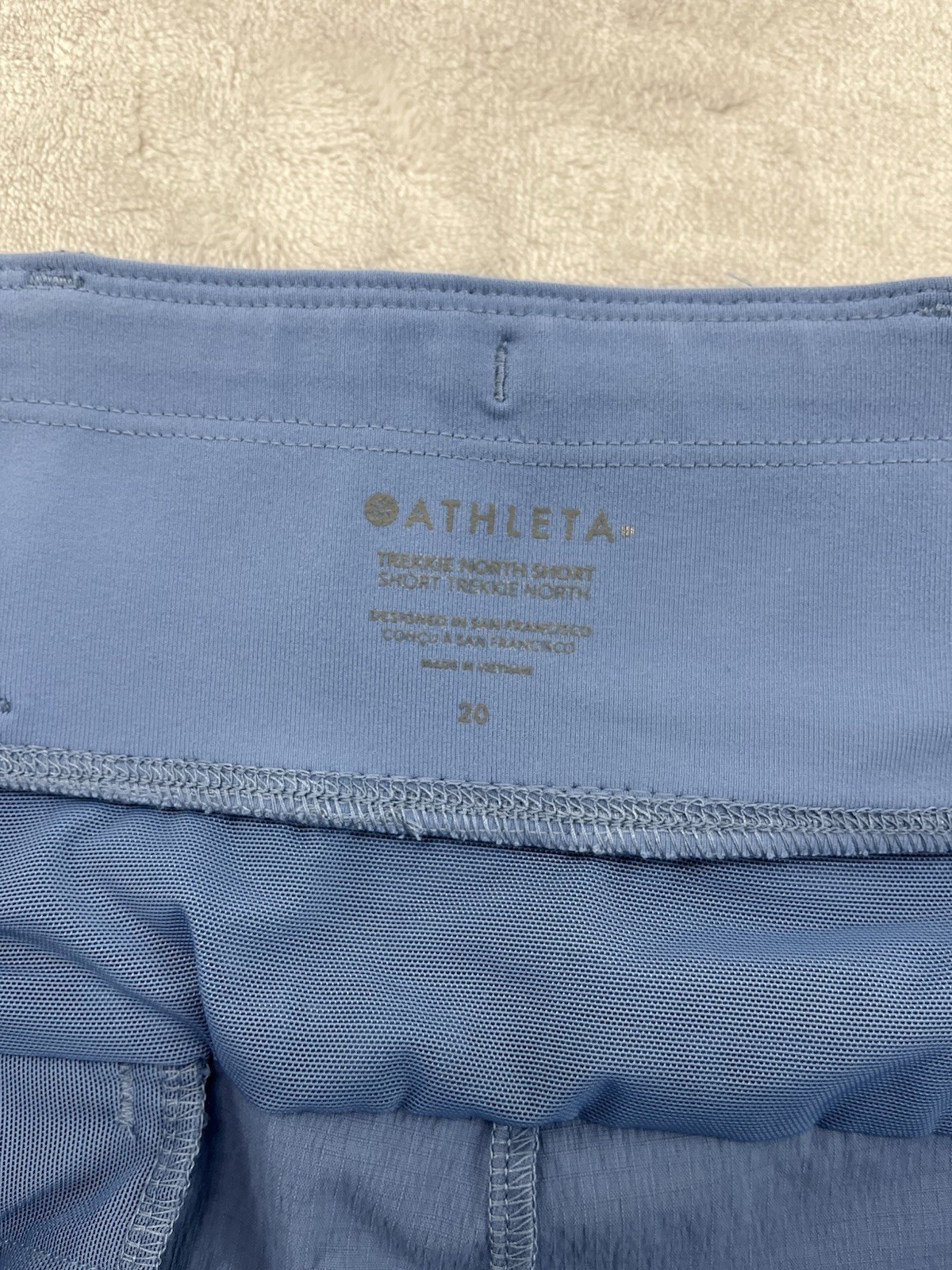 Athleta Trekkie North Short Women 20 Blue Semi-Fitted Ripstop UPF Hiking Outdoor