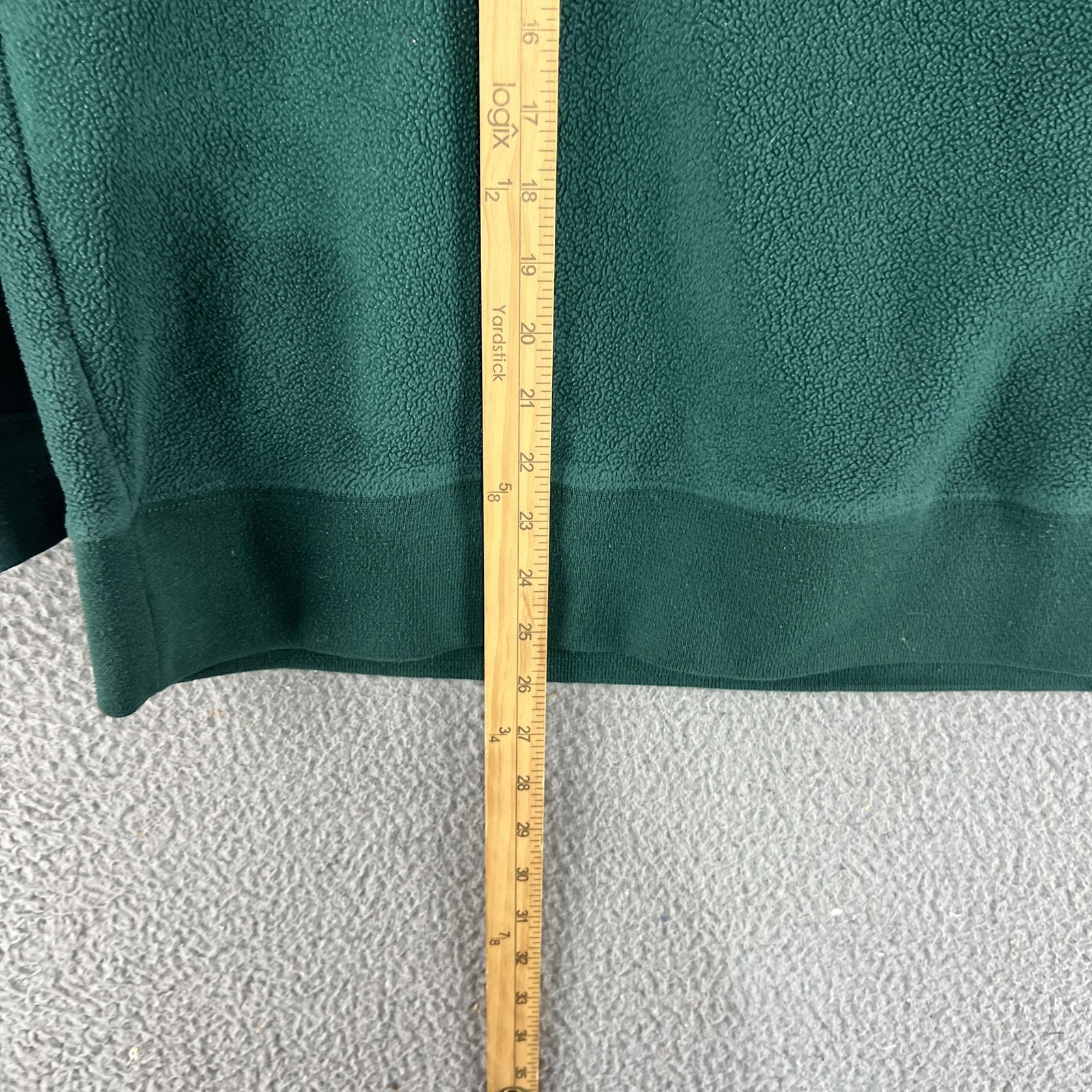 Disney Sweatshirt Mens Medium Green Tigger Fleece Pullover Crewneck Streetwear
